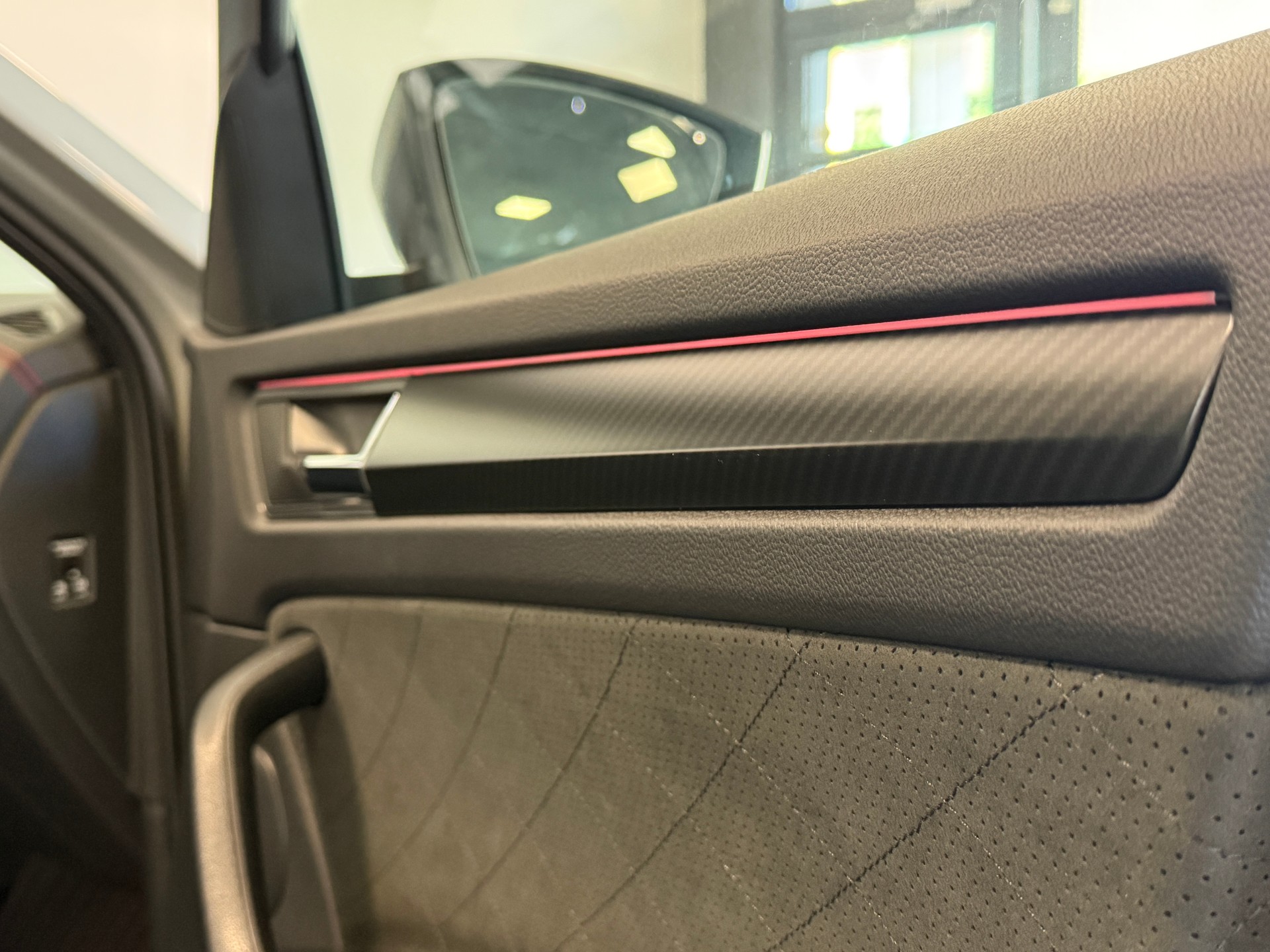 SKODA Kodiaq 2.0 TSI 4x4 RS *AHK*-image-11