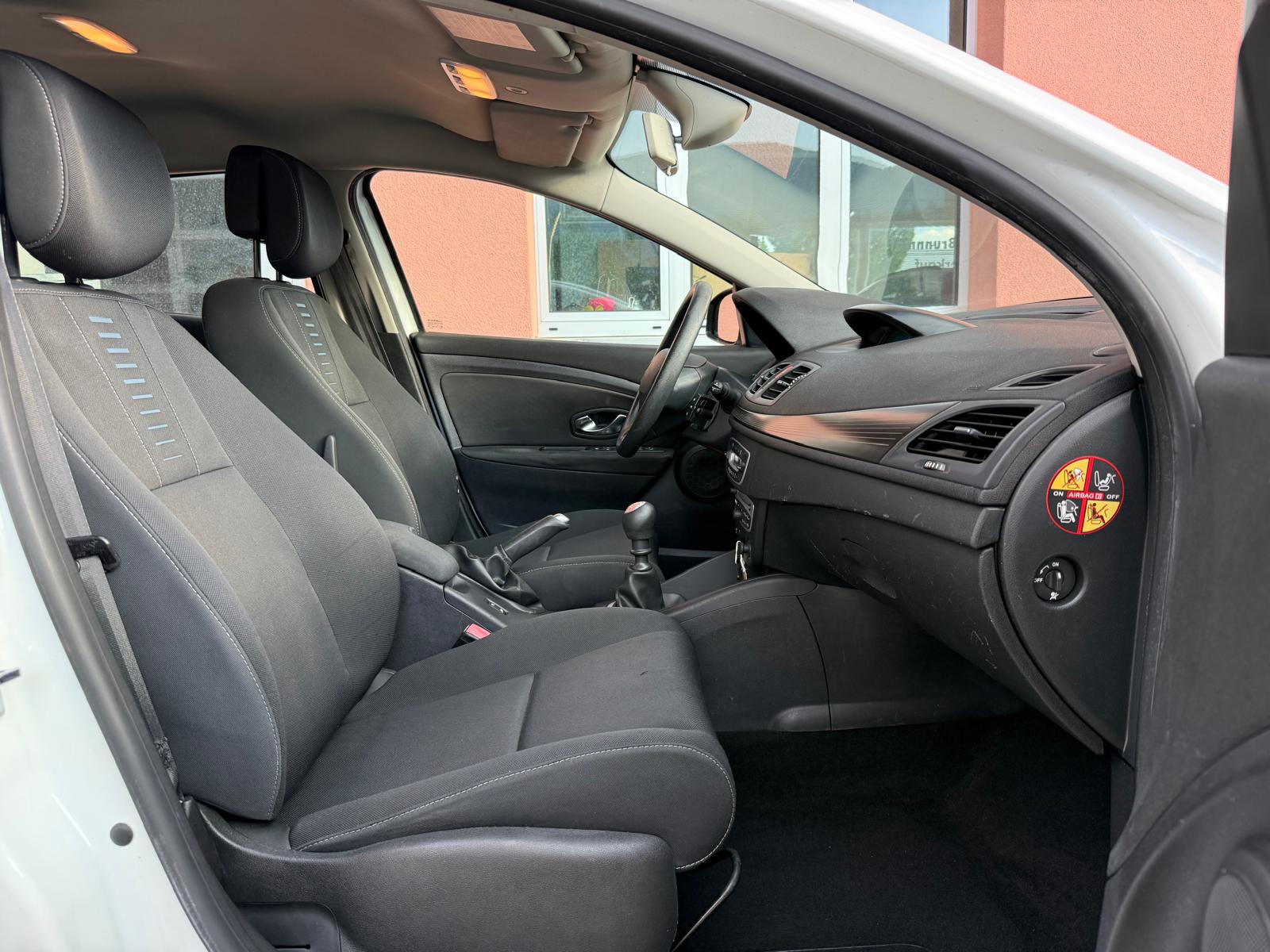 RENAULT Mégane 1.6 16V Expression / MFK 07.2026-image-8