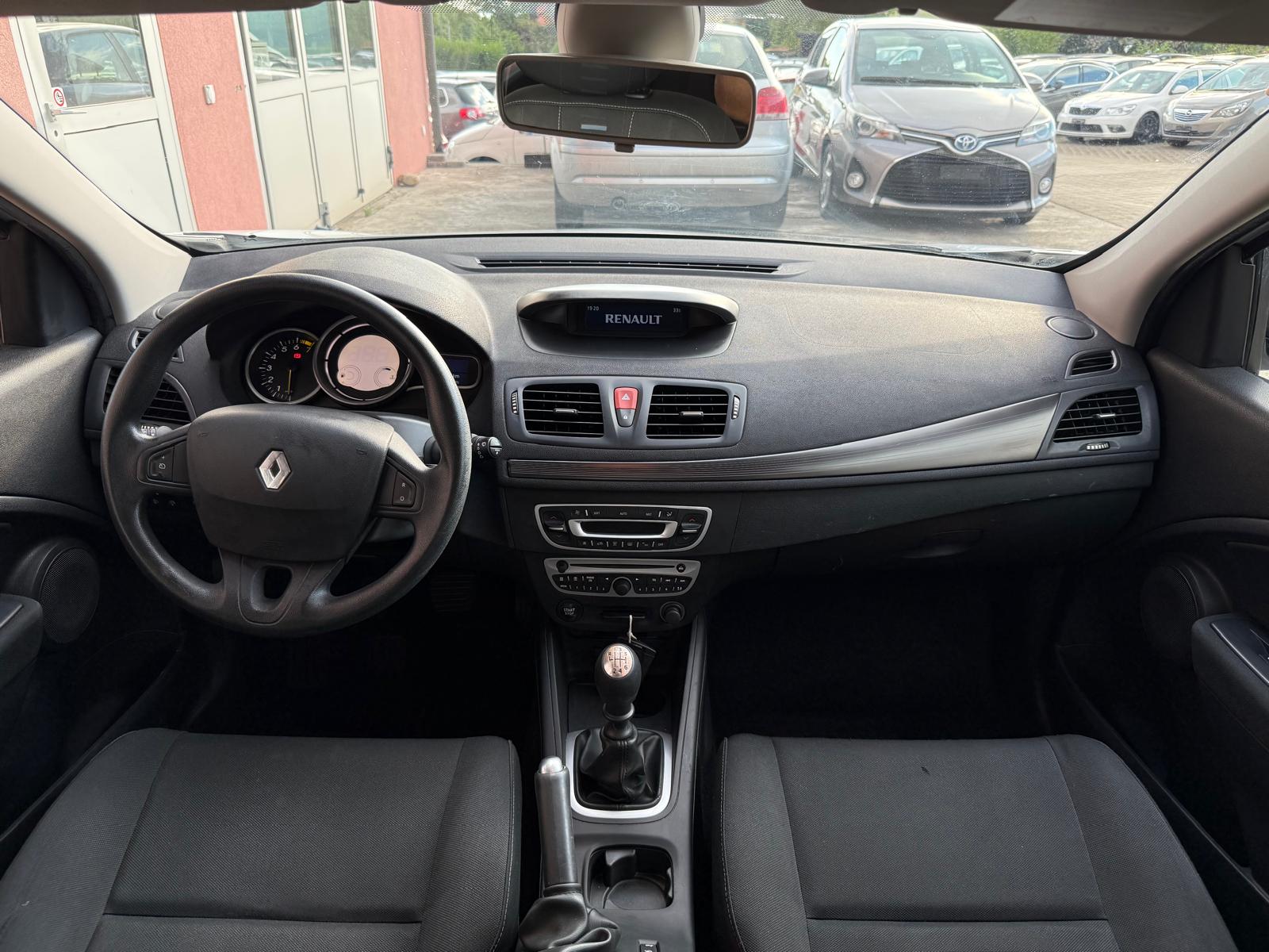 RENAULT Mégane 1.6 16V Expression / MFK 07.2026-image-6