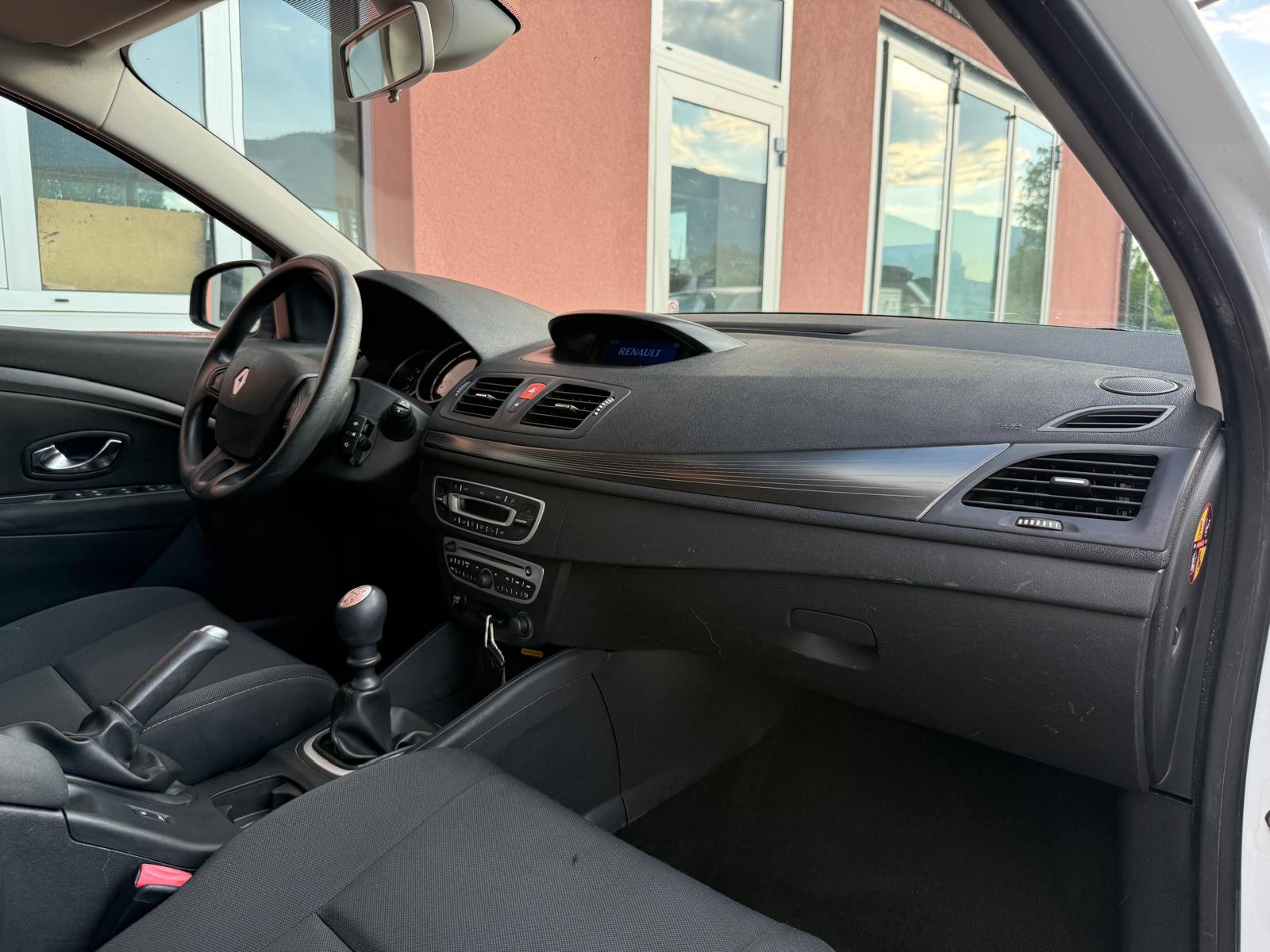 RENAULT Mégane 1.6 16V Expression / MFK 07.2026-image-7
