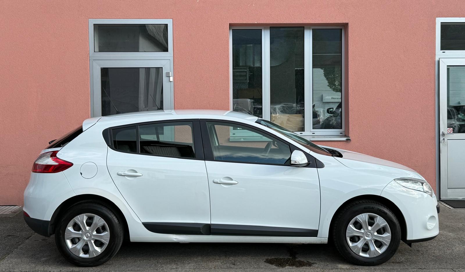 RENAULT Mégane 1.6 16V Expression / MFK 07.2026-image-2