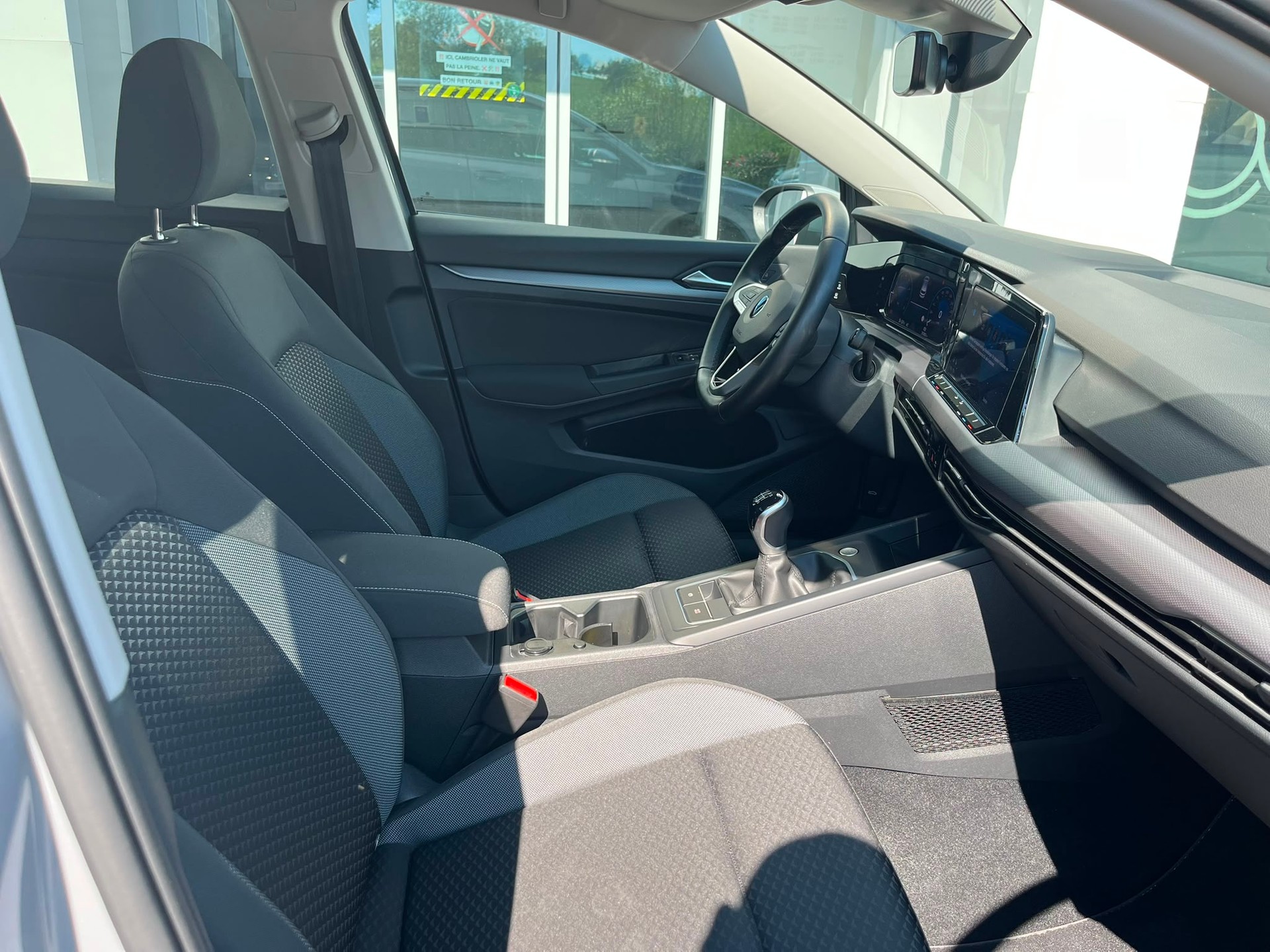 VW Golf 1.5 TSI ACT Life-image-2