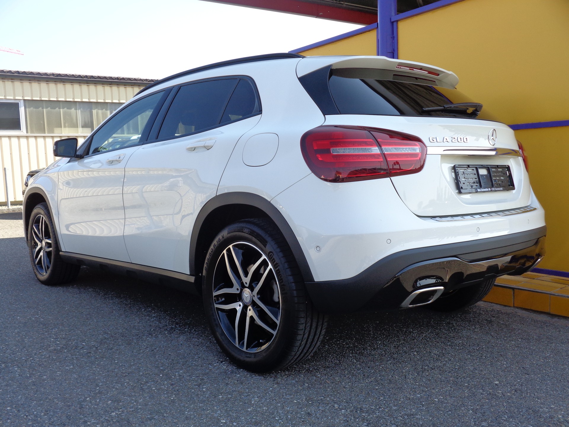 MERCEDES-BENZ GLA 200 Night Star 7G-DCT-image-5