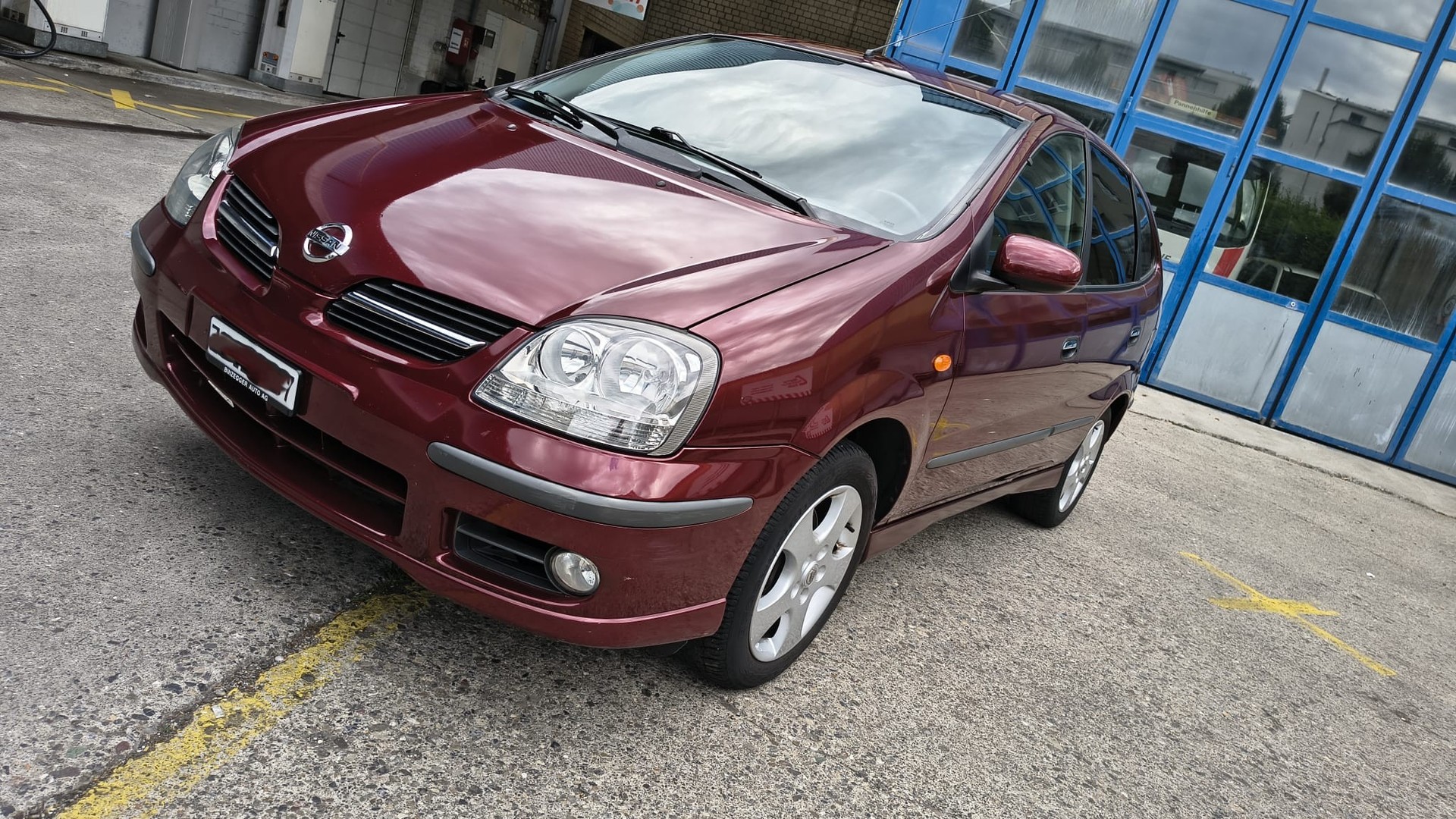NISSAN Almera Tino 1.8-image-1