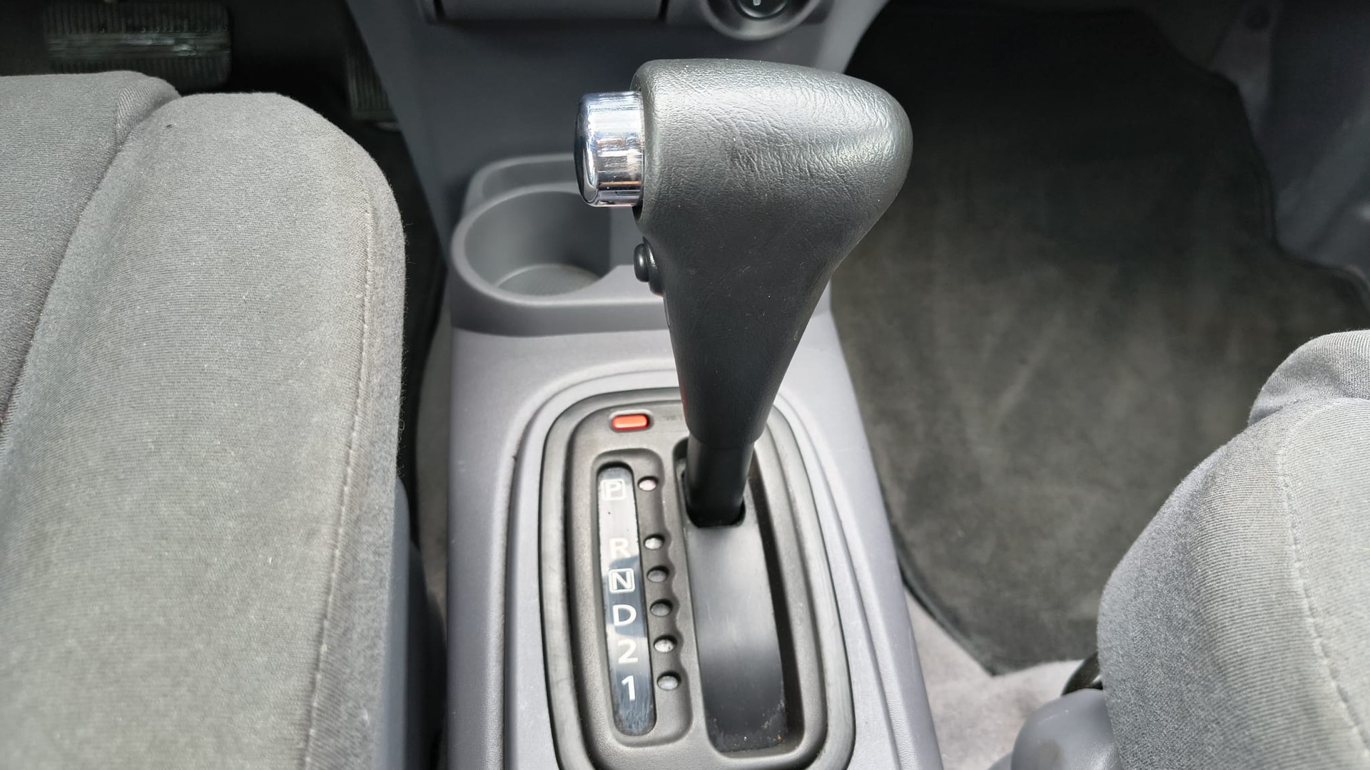 NISSAN Almera Tino 1.8-image-9