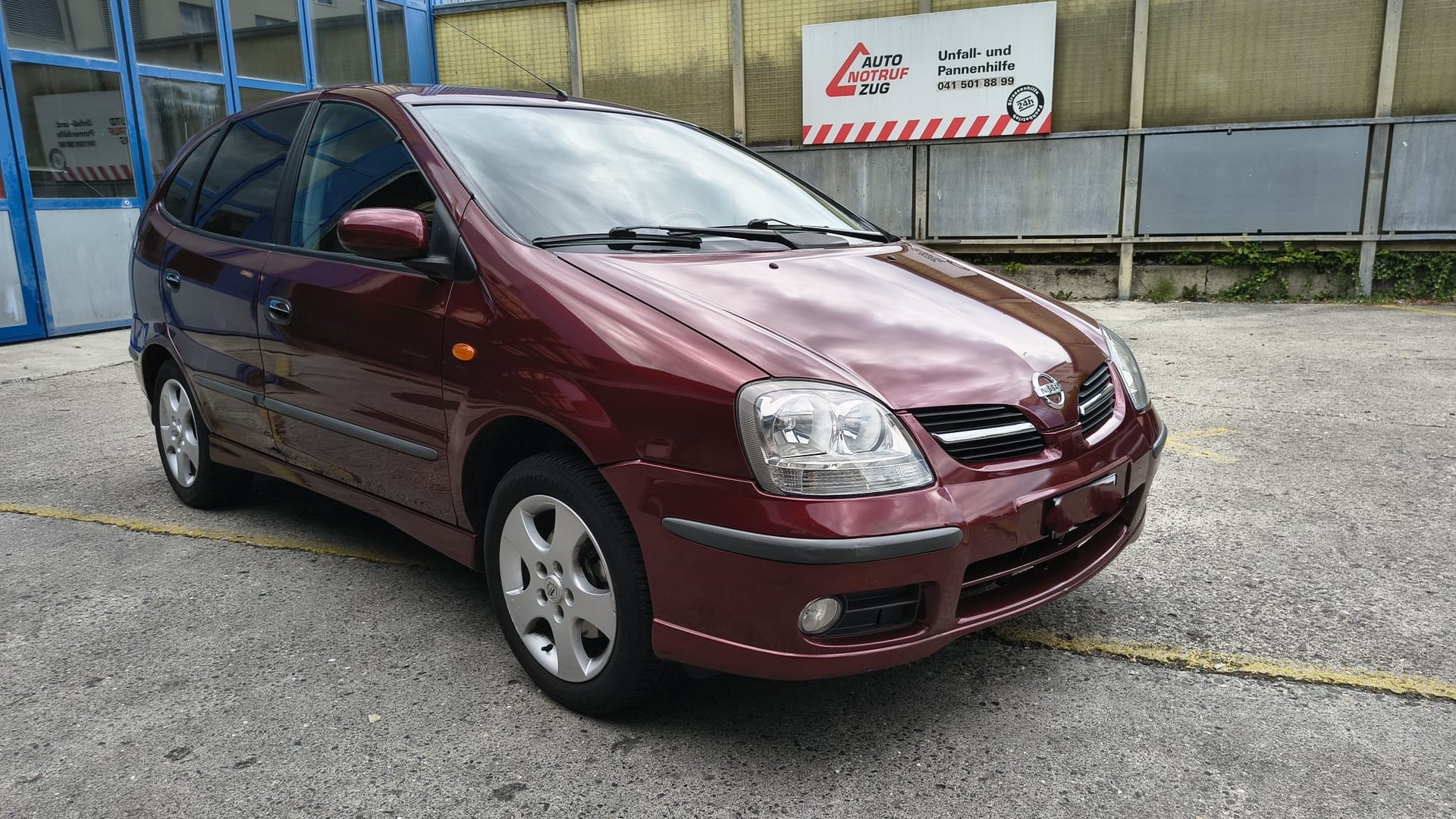 NISSAN Almera Tino 1.8-image-0