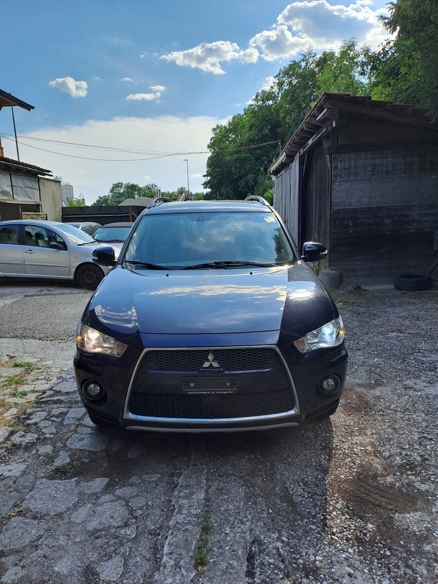 MITSUBISHI Outlander 2.2 DID Navigator 4WD TC-SST-image-0