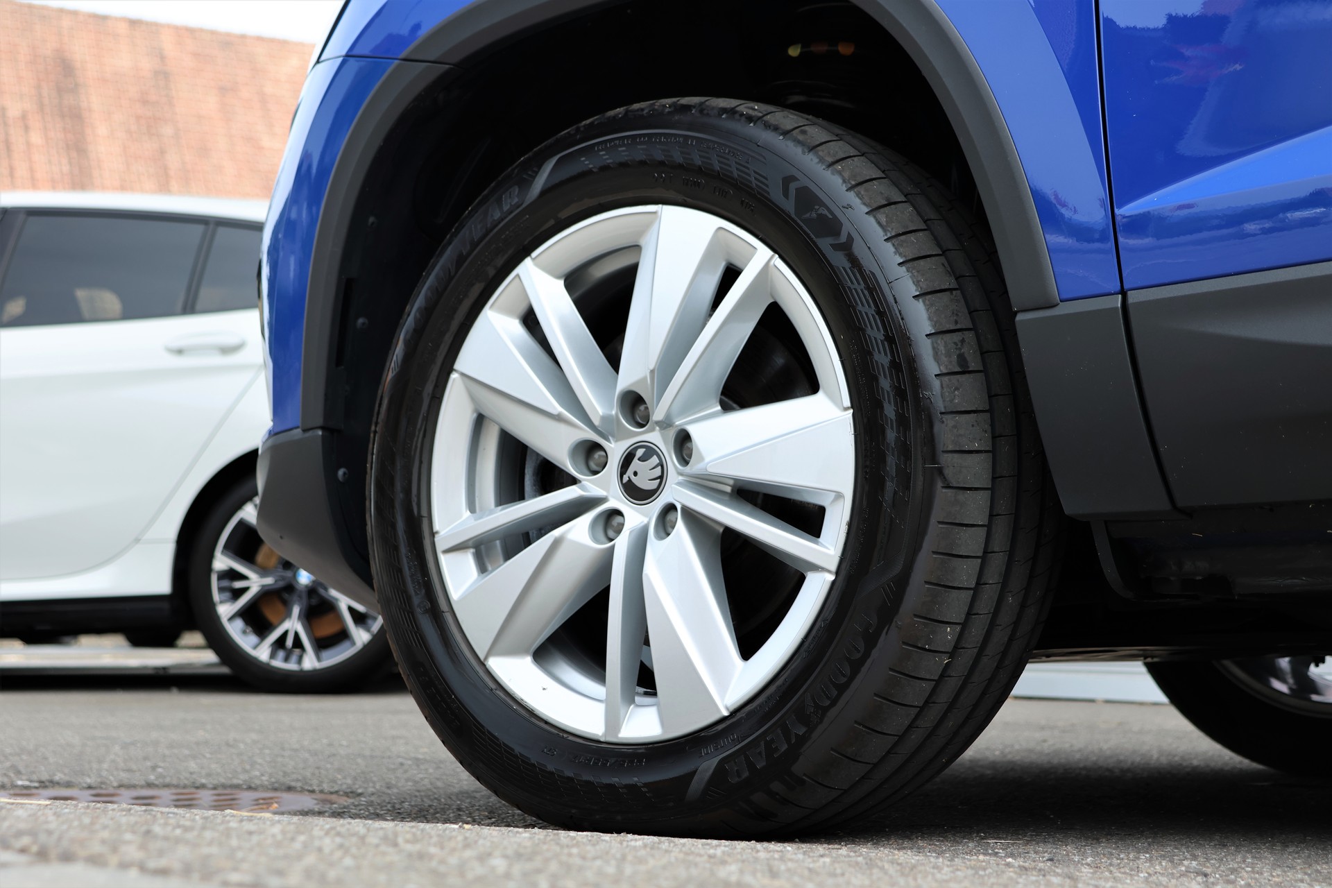 SKODA Karoq 2.0 TDI CR Selection 4x4 DSG (CH)-image-7