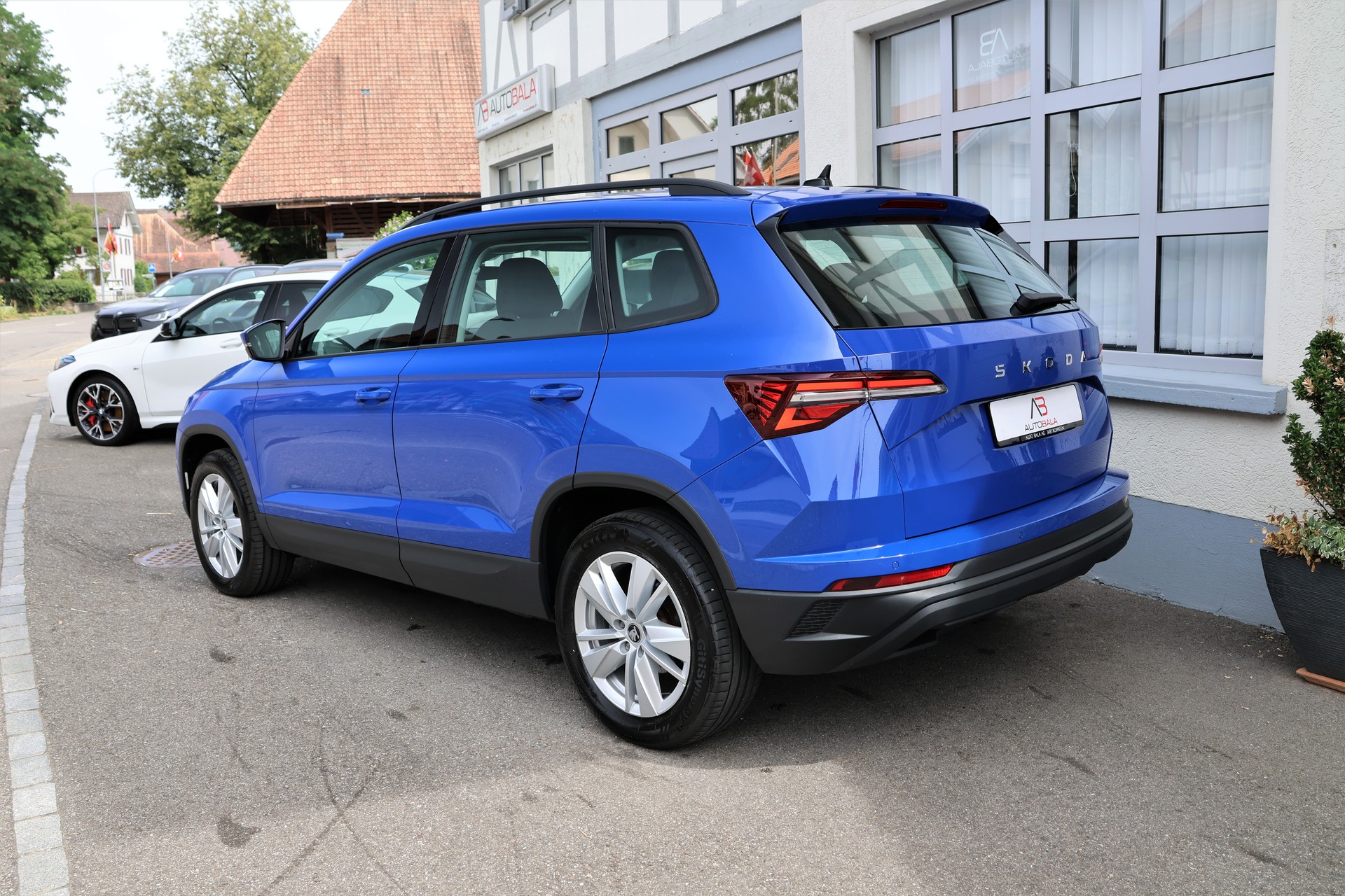 SKODA Karoq 2.0 TDI CR Selection 4x4 DSG (CH)-image-6