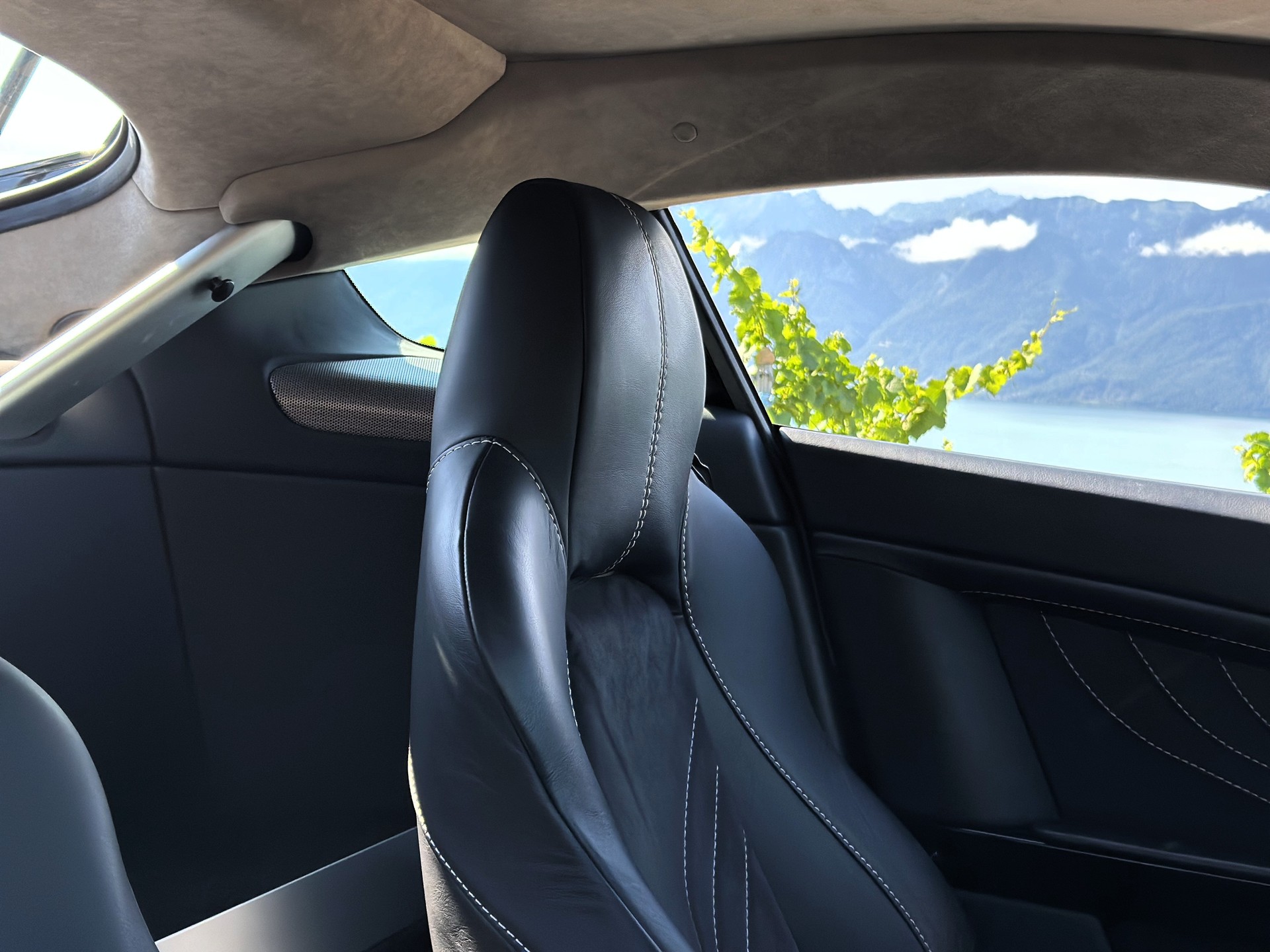 ASTON MARTIN V8 Vantage 4.7 S * SP 10 *-image-11