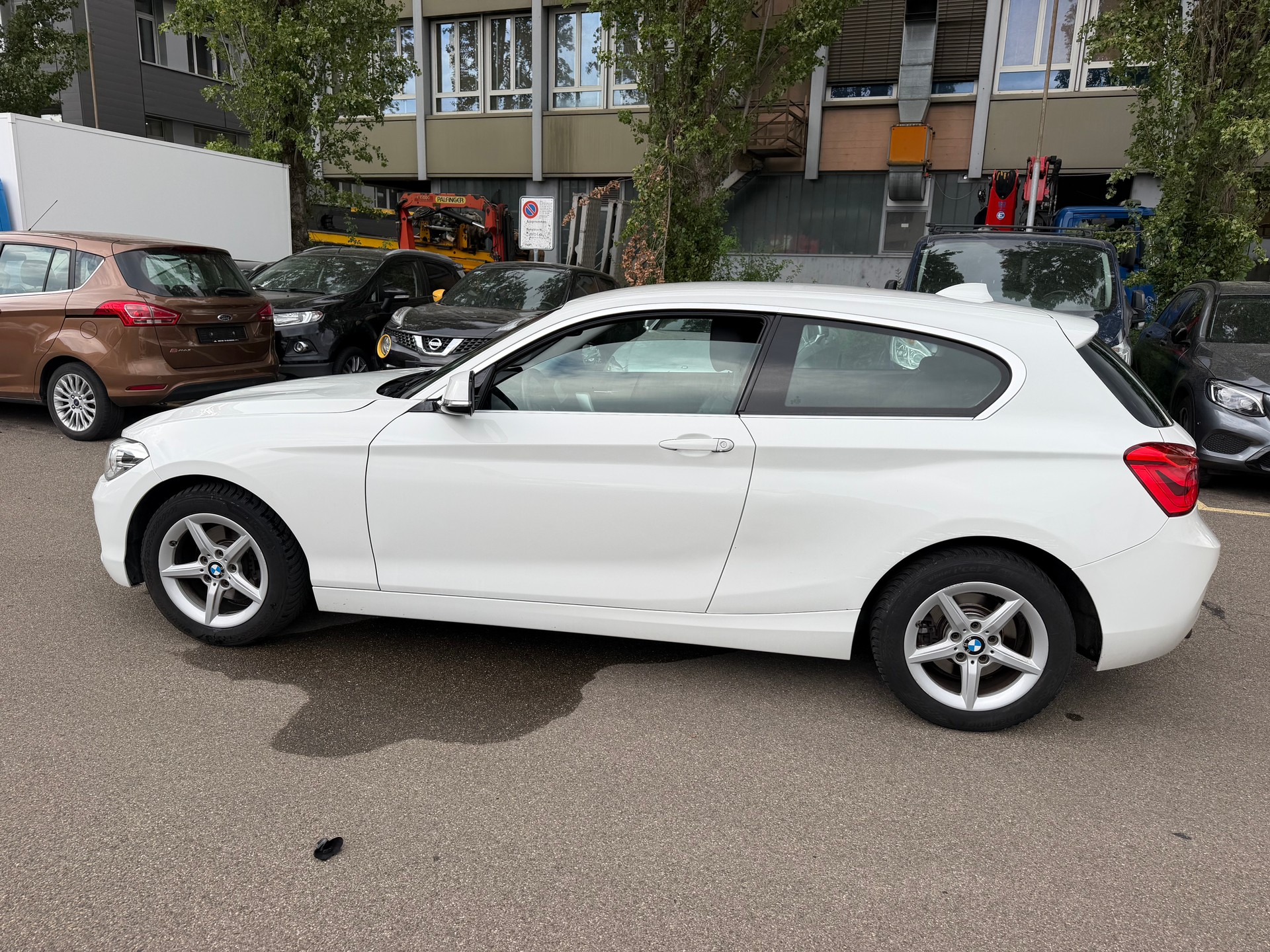BMW 120d Sport Line Steptronic-image-3
