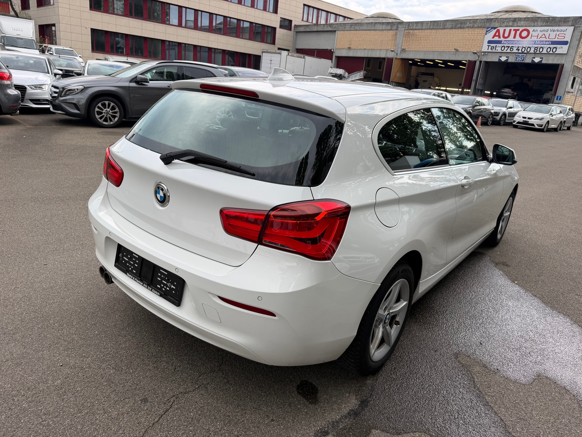 BMW 120d Sport Line Steptronic-image-6