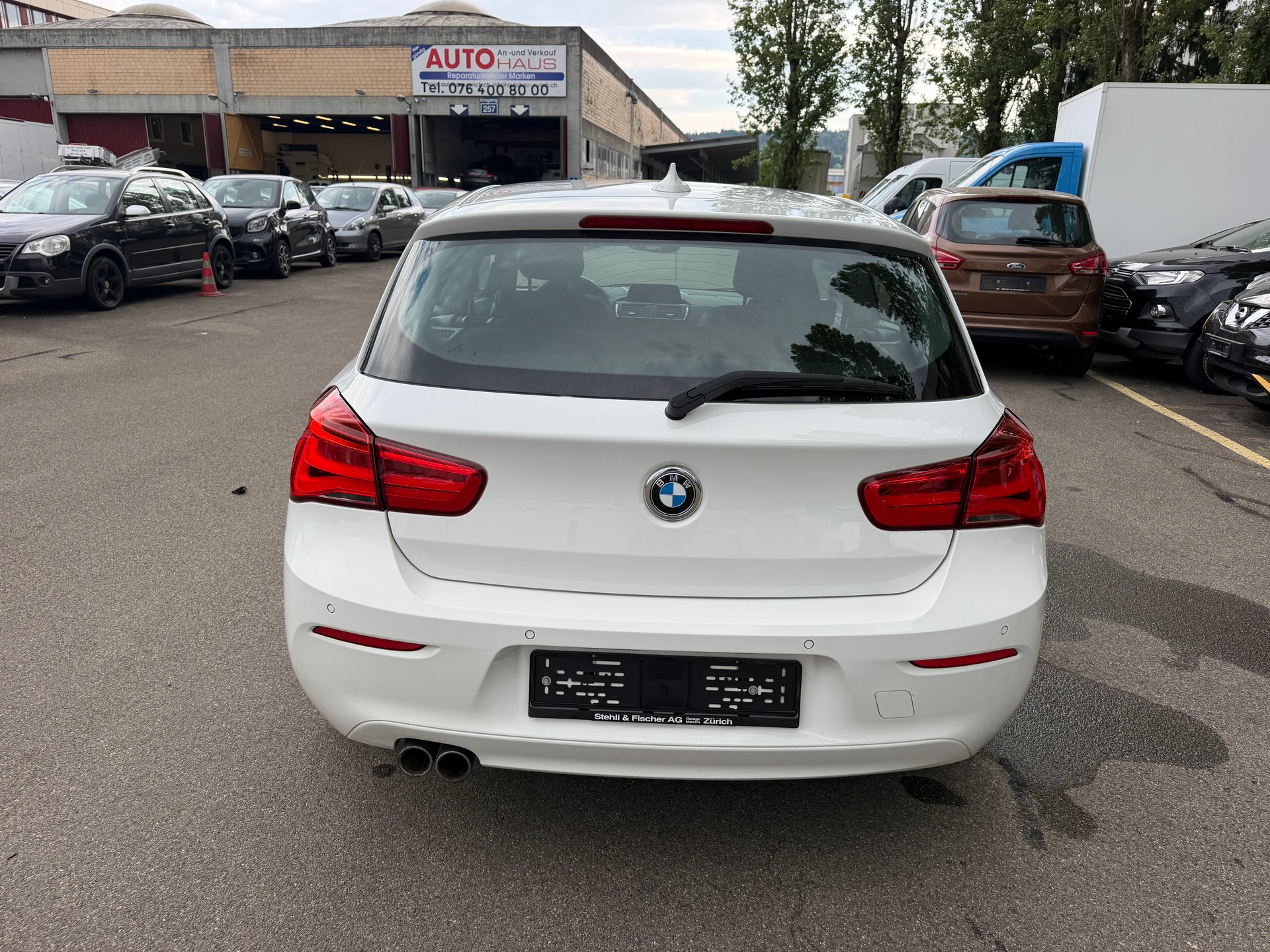 BMW 120d Sport Line Steptronic-image-5
