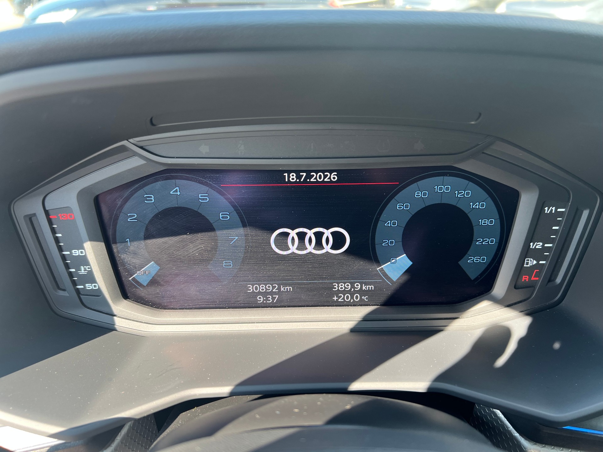 AUDI A1 Sportback 30 TFSI S Line S-tronic-image-19