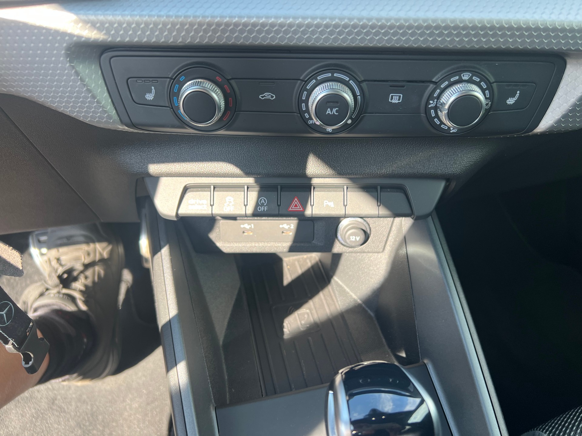 AUDI A1 Sportback 30 TFSI S Line S-tronic-image-21