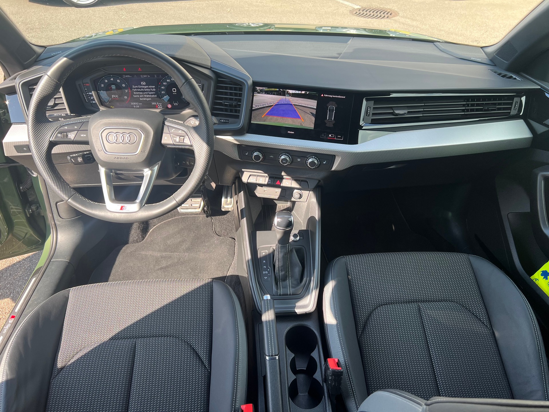 AUDI A1 Sportback 30 TFSI S Line S-tronic-image-27