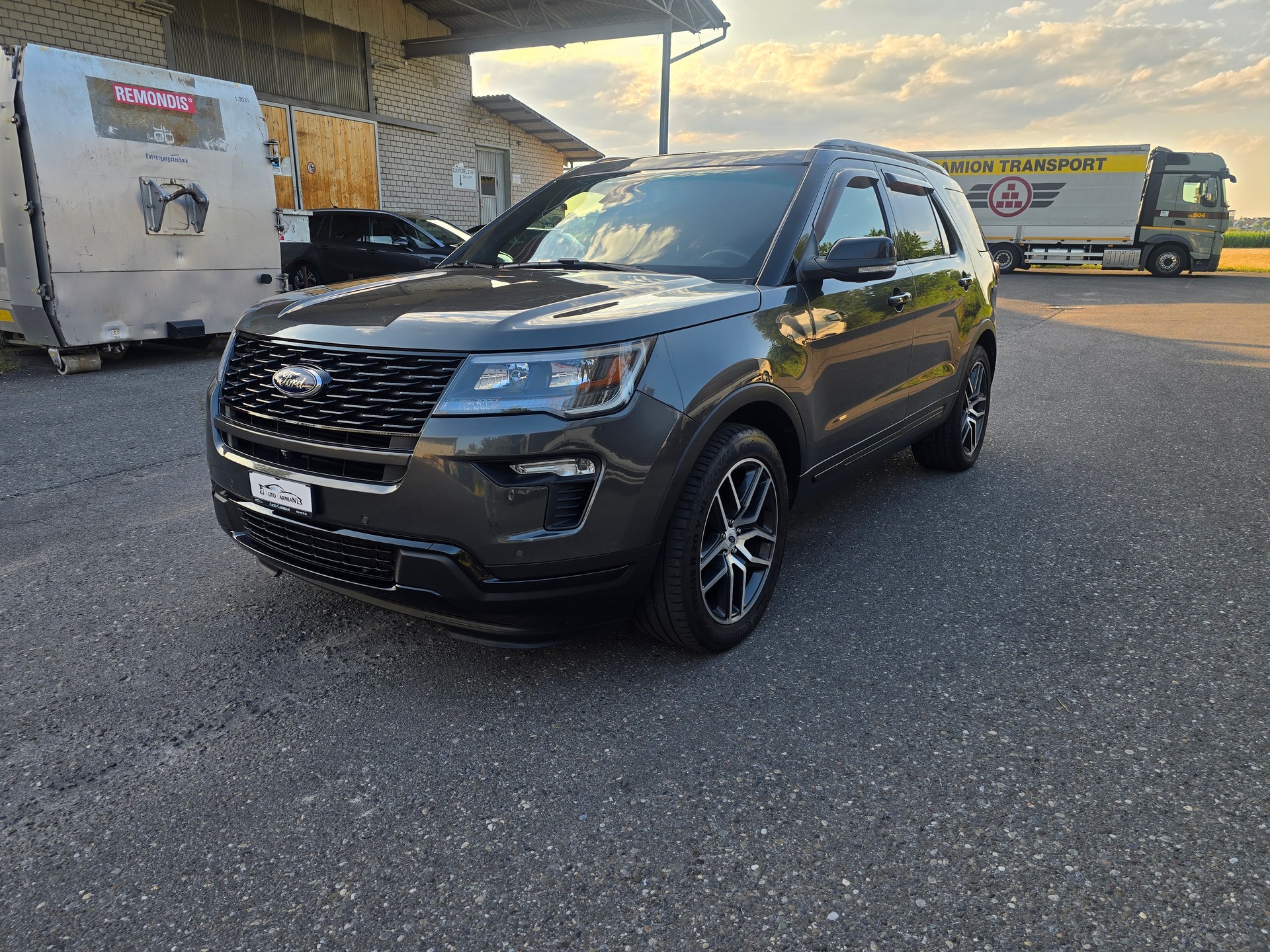 FORD EXPLORER 3.5L V6 EcoBoost 4WD Aut.-showroom-element-3