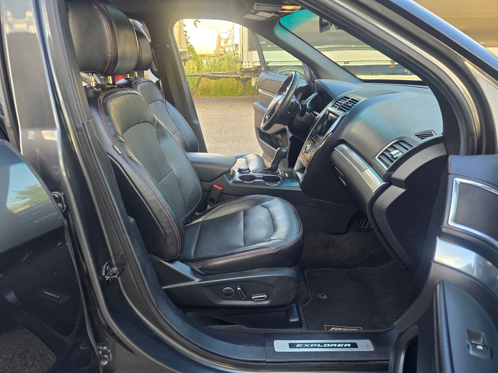 FORD EXPLORER 3.5L V6 EcoBoost 4WD Aut.-image-16