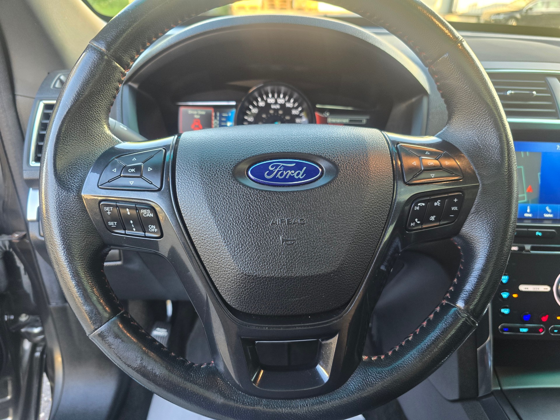 FORD EXPLORER 3.5L V6 EcoBoost 4WD Aut.-image-19