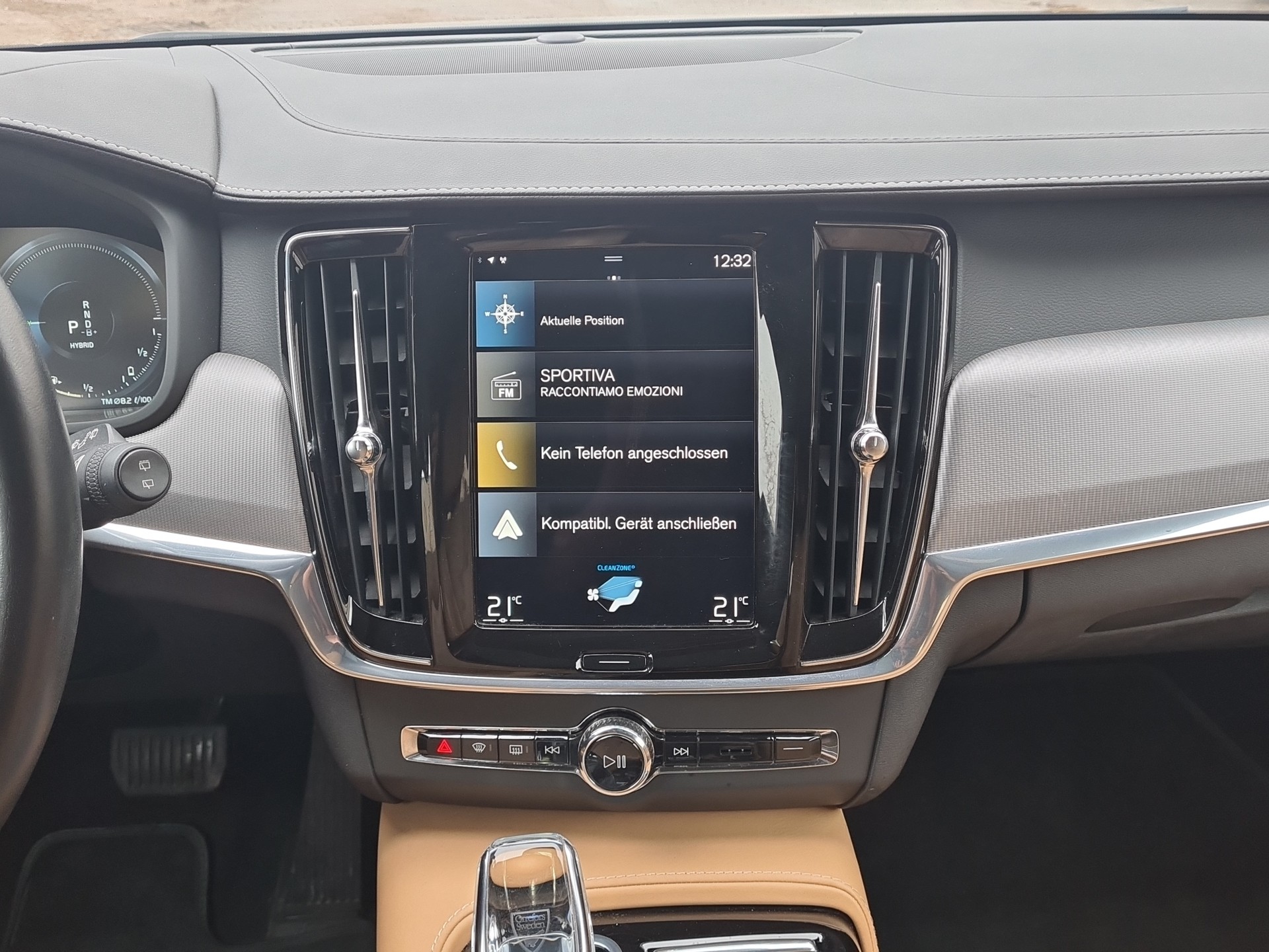 VOLVO V90 T8 eAWD Twin Engine Inscription Geartronic-image-11