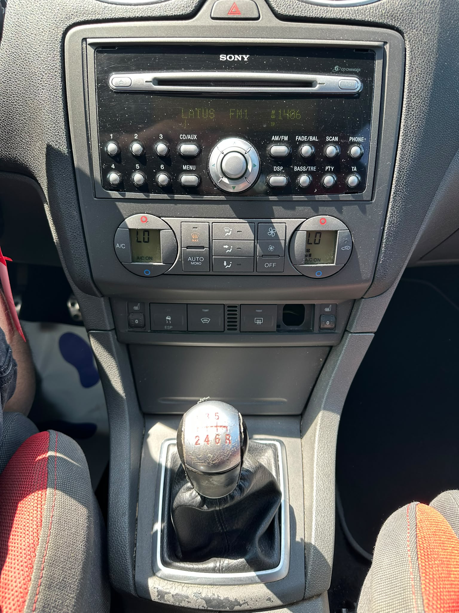 FORD Focus 2.5 Turbo ST-image-17
