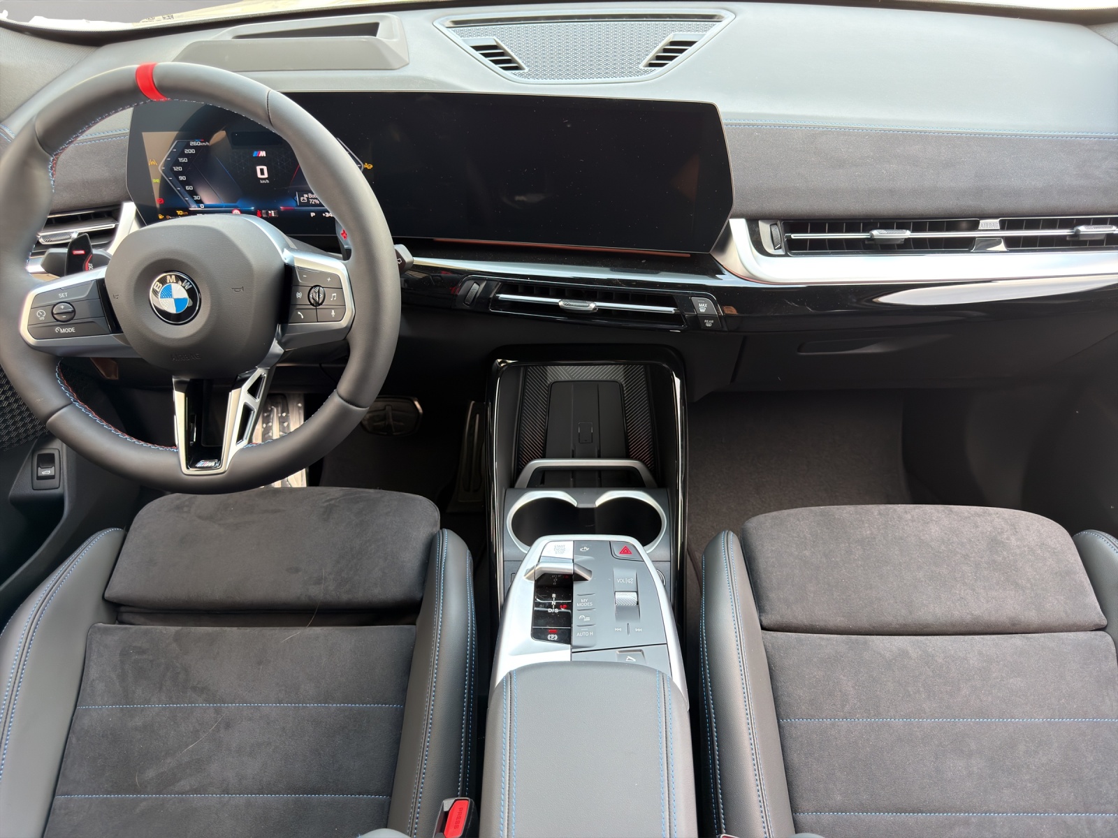 BMW X1 xDrive M35i-image-10