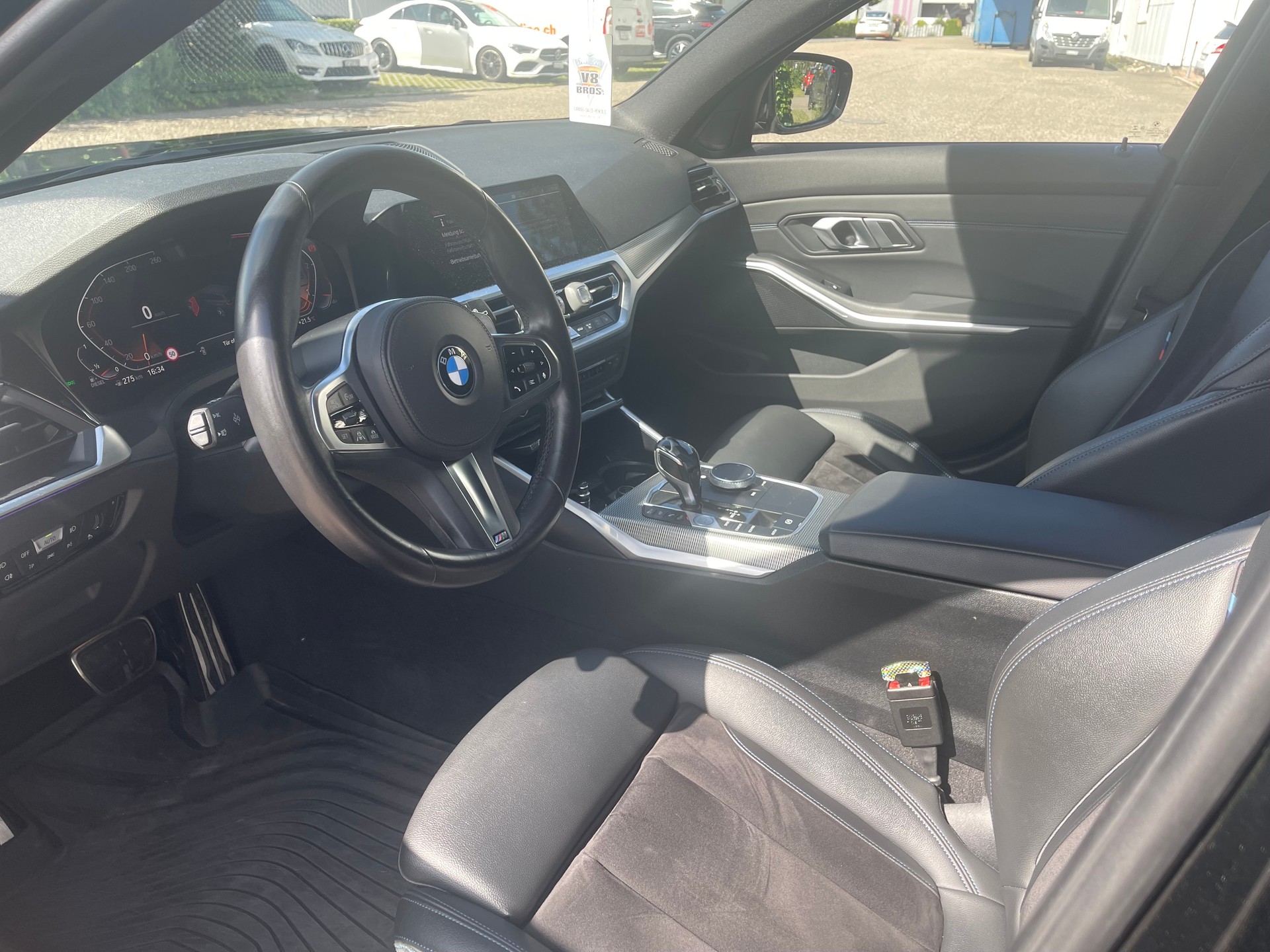 BMW 330d xDrive-image-4