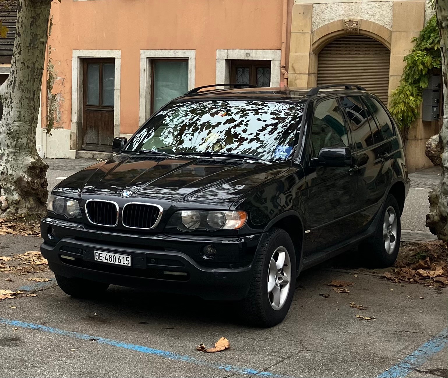 BMW 3.0i-image-3