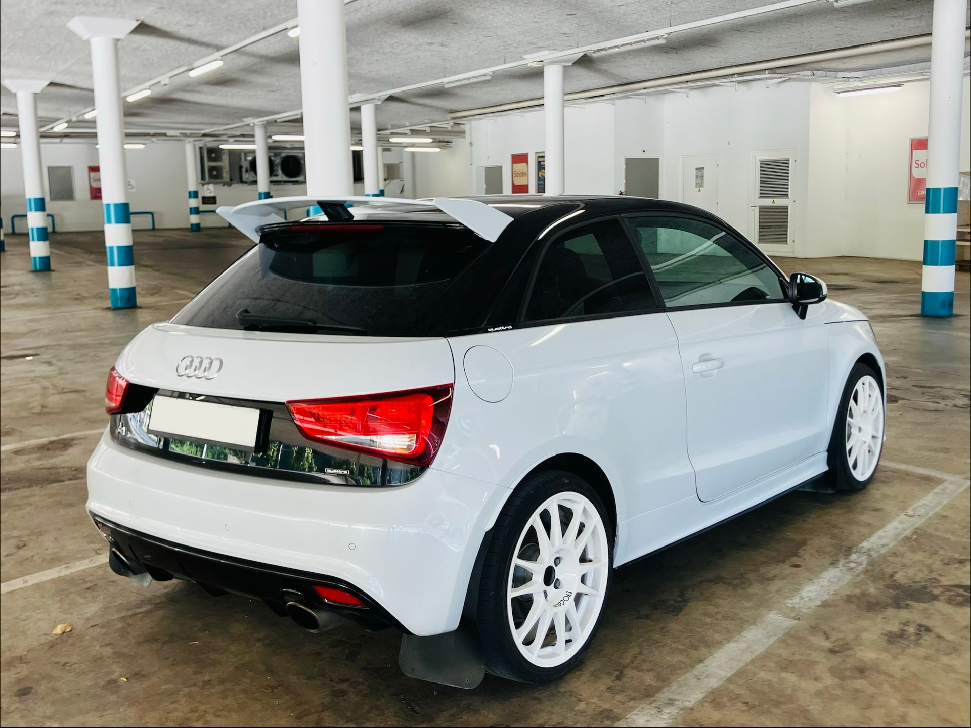 AUDI 2.0 TFSI Limited quattro-image-2