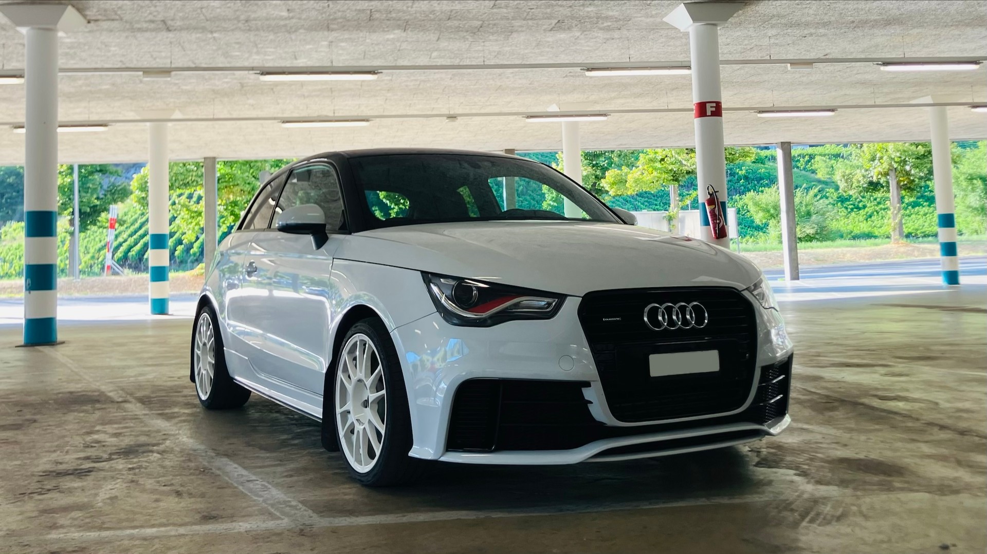 AUDI 2.0 TFSI Limited quattro-image-0