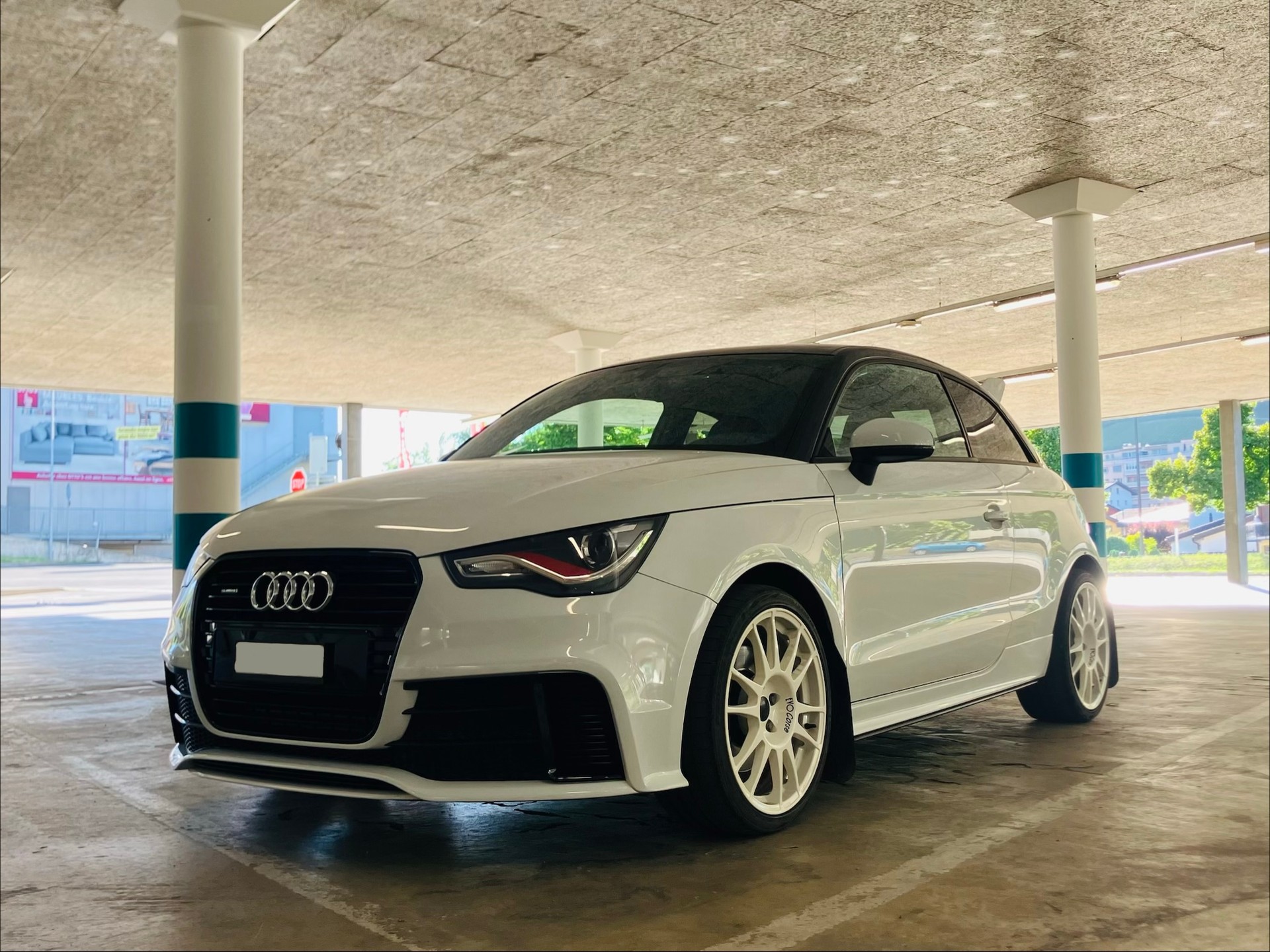 AUDI 2.0 TFSI Limited quattro-image-1