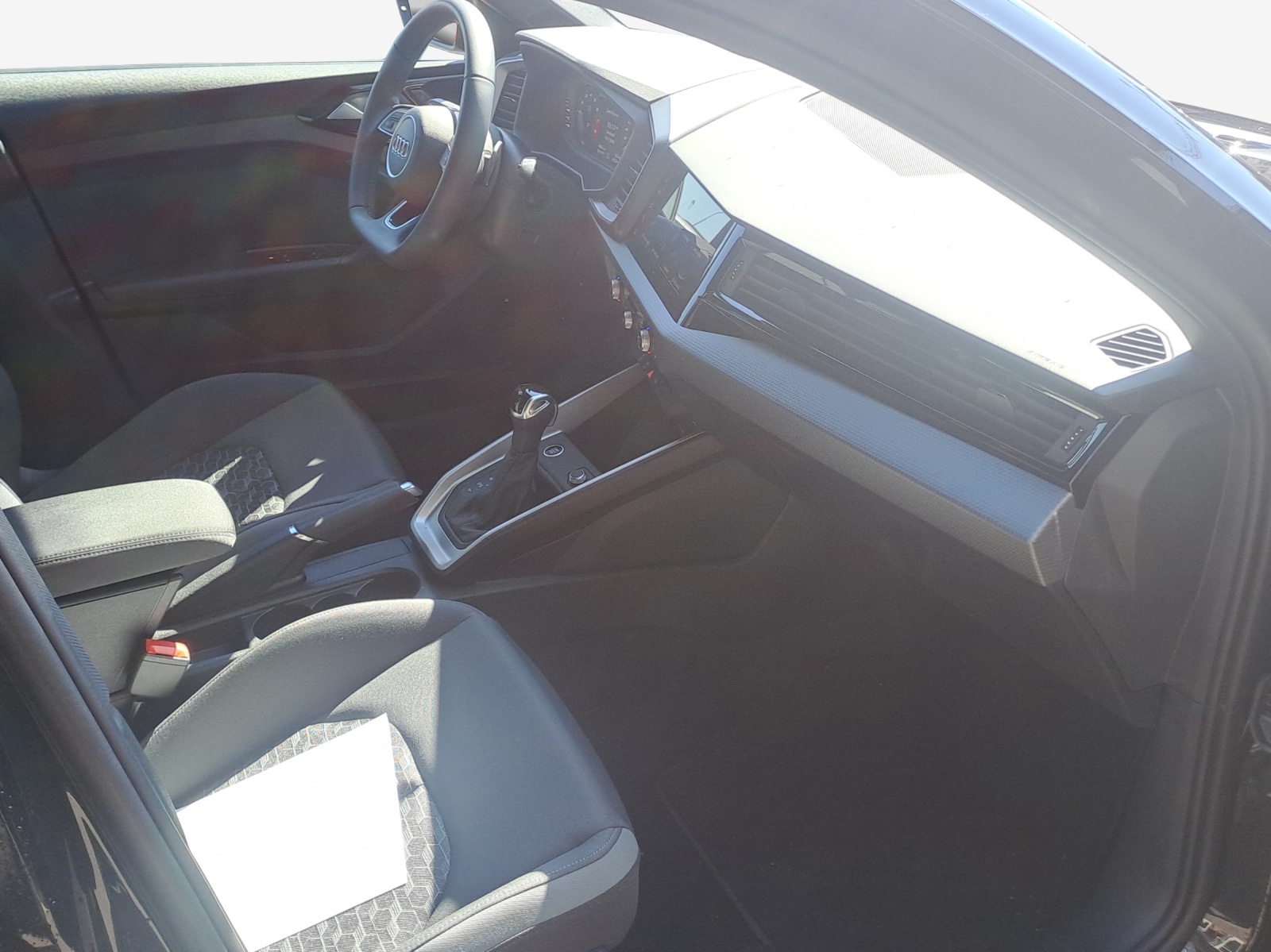AUDI A1 Sportback 30 TFSI Attraction S-tronic-image-13
