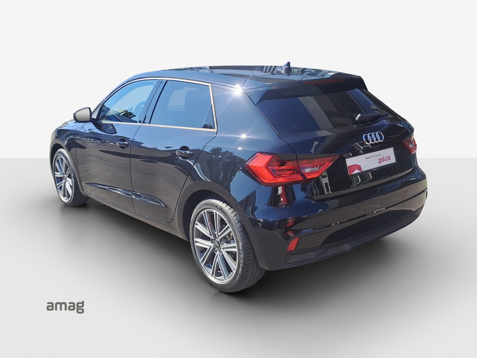 AUDI A1 Sportback 30 TFSI Attraction S-tronic-image-2