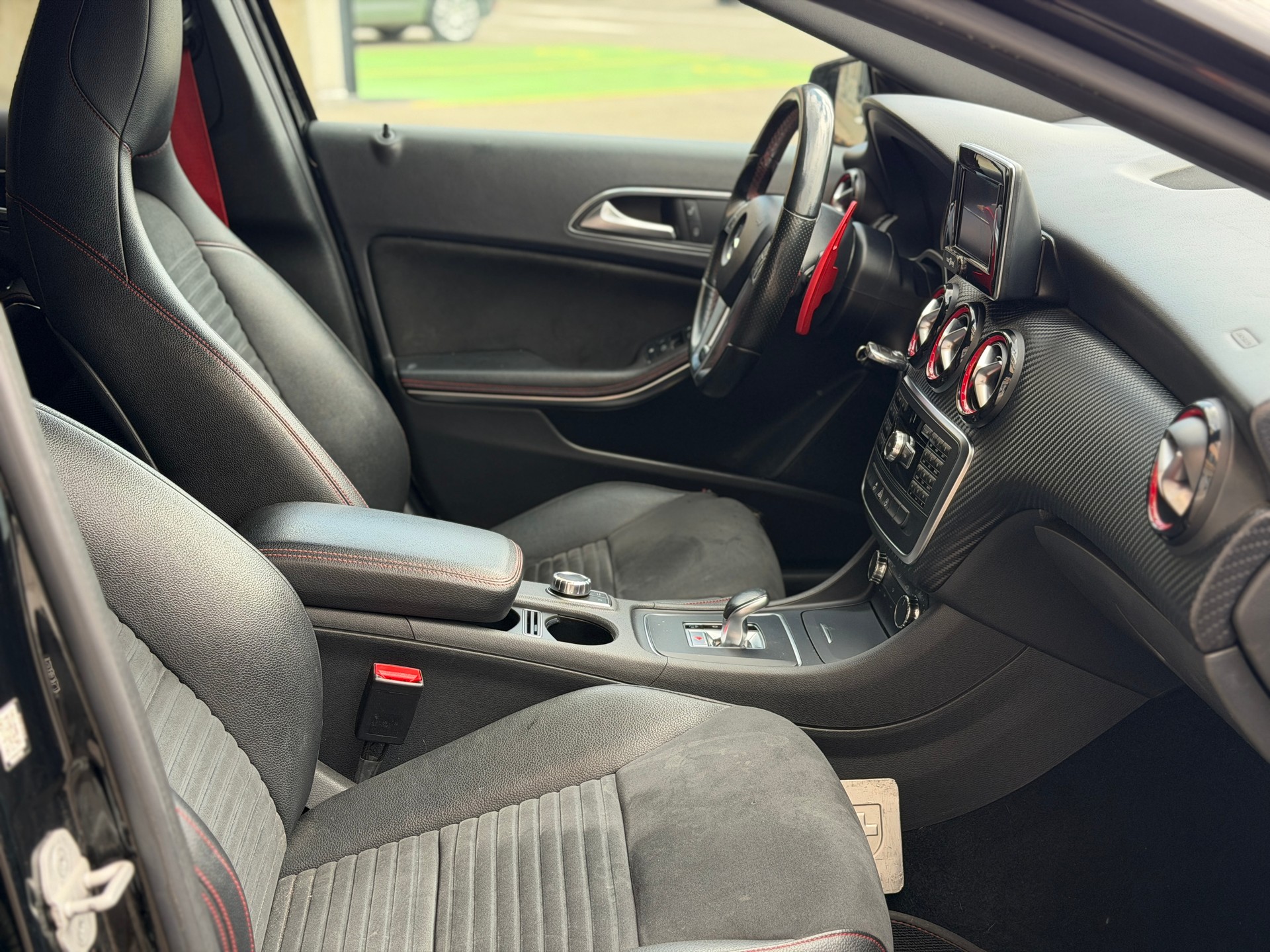 MERCEDES-BENZ A 45 AMG 4Matic Speedshift 7G-DCT-image-25