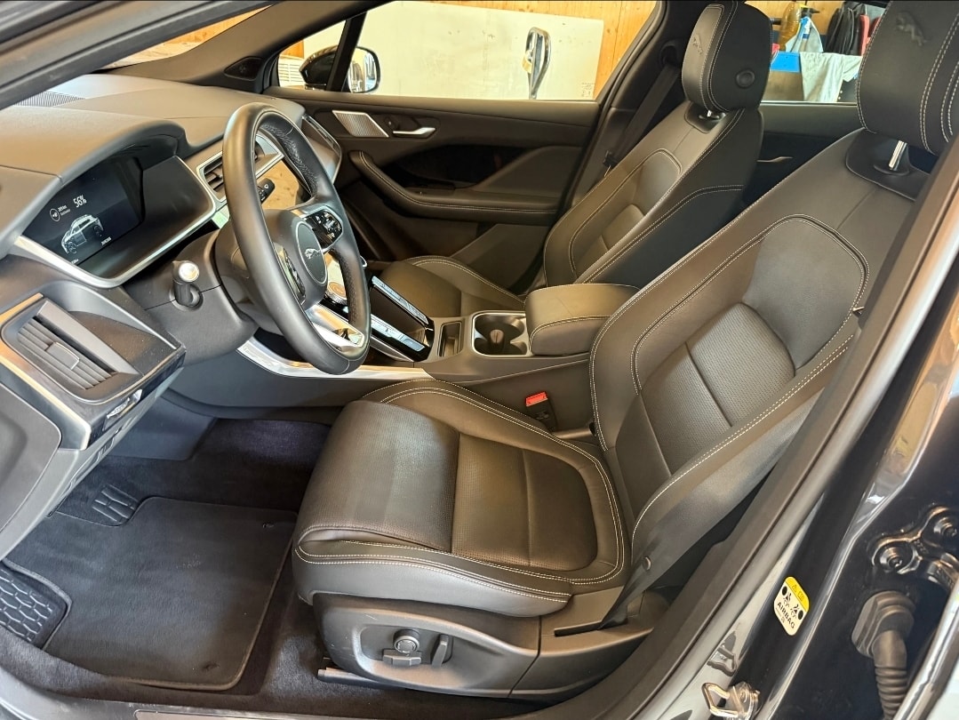 JAGUAR I-Pace EV400 SE AWD-image-6
