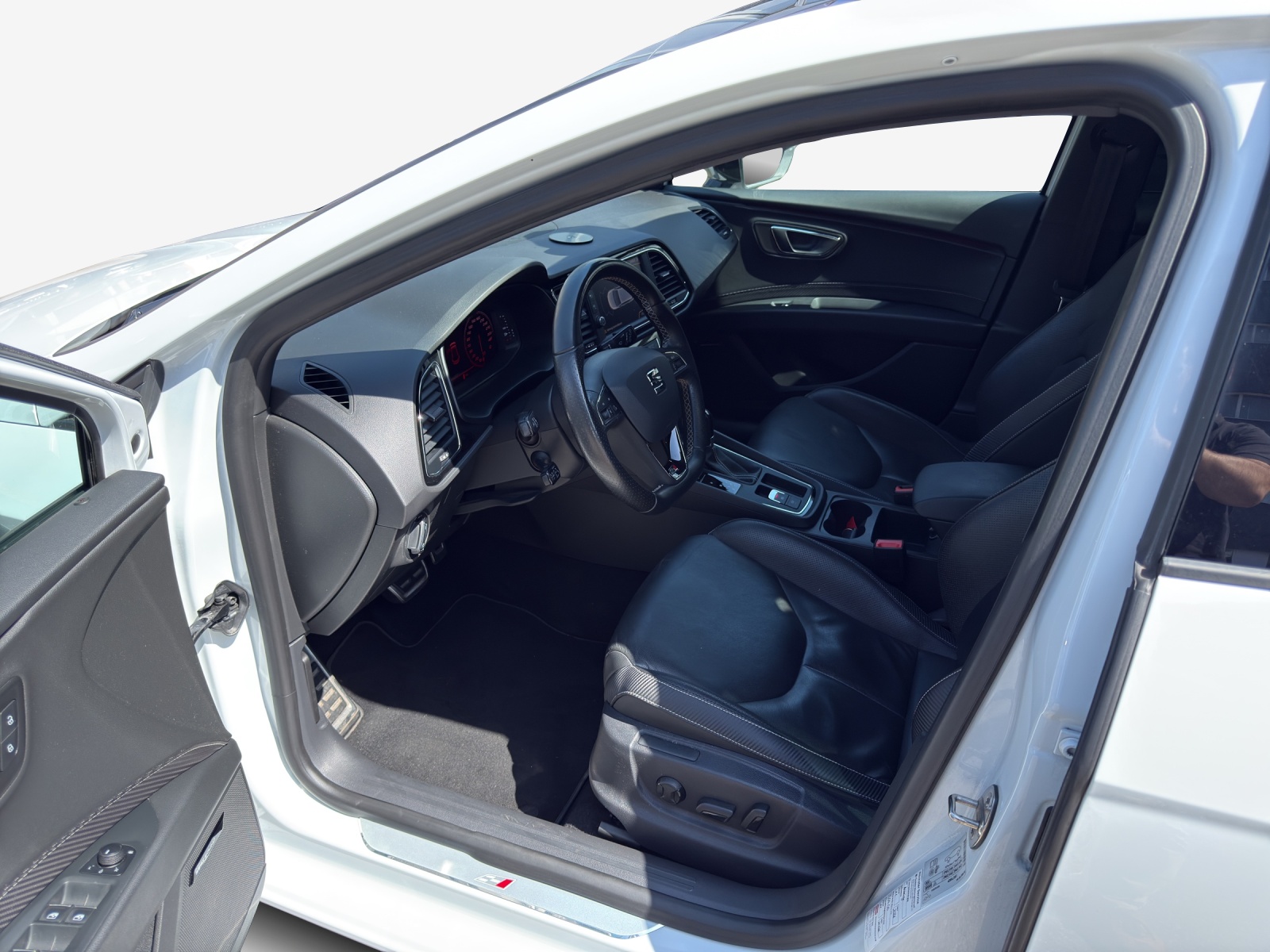 SEAT Leon 2.0 TSI Cupra 300 DSG-image-7