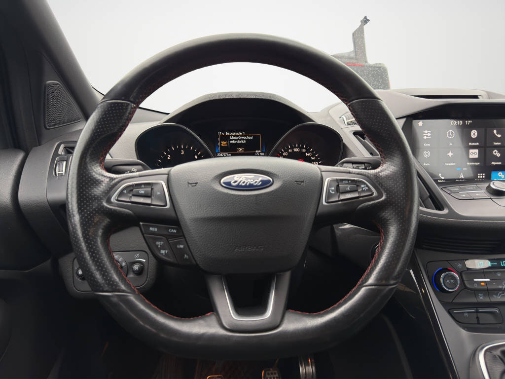 FORD Kuga 2.0 TDCi 150 ST-Line-image-9