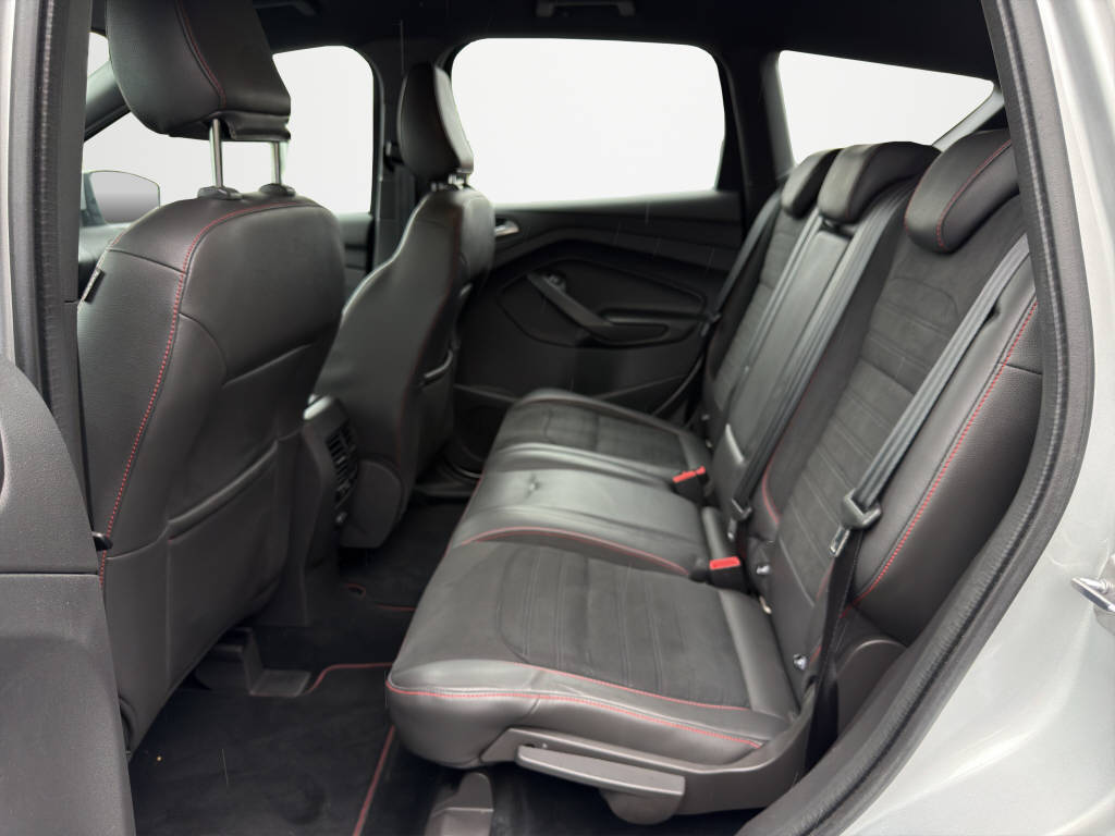 FORD Kuga 2.0 TDCi 150 ST-Line-image-11