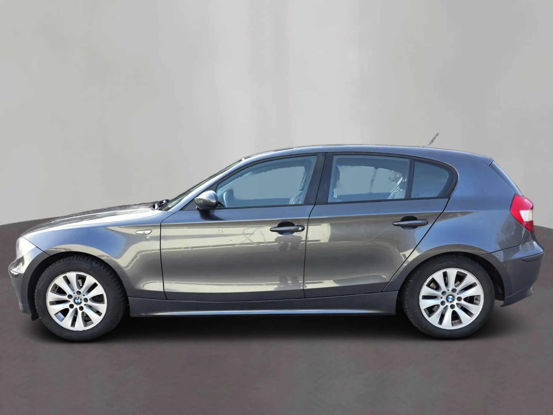 BMW 116i-image-4