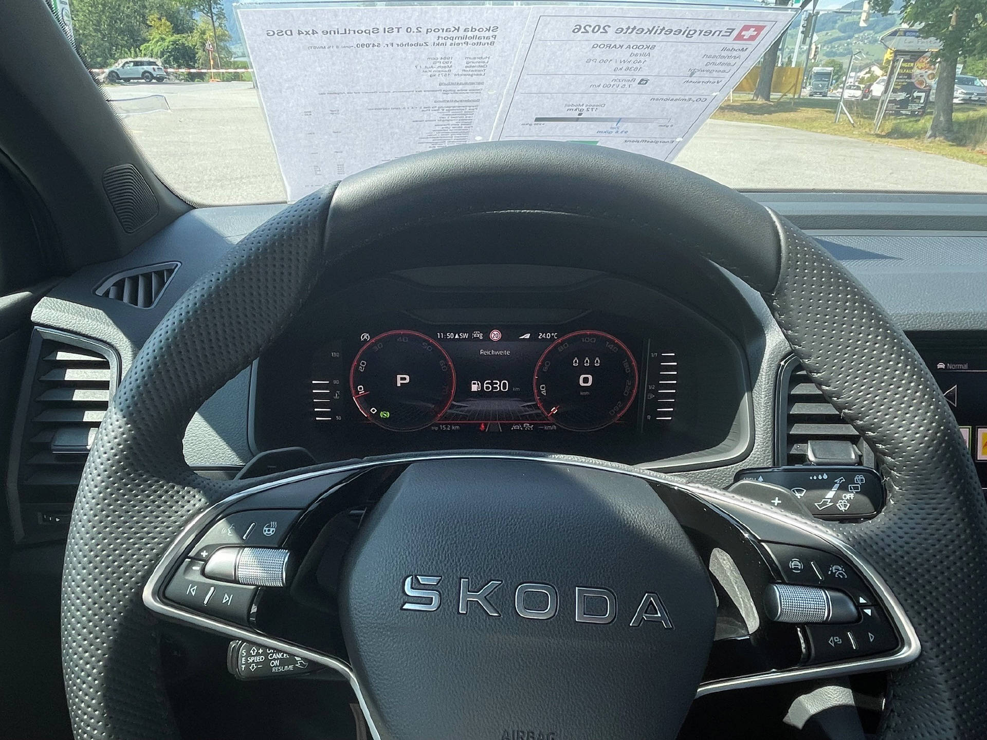 SKODA Karoq 2.0 TSI SportLine 4x4 DSG-image-10