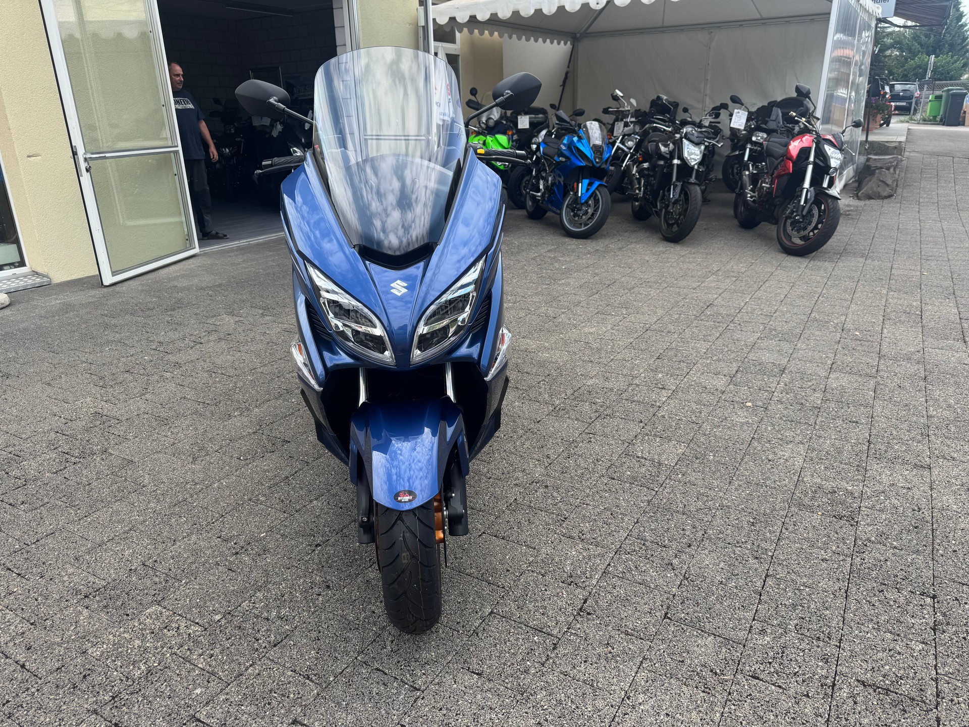 SUZUKI AN 400-image-1