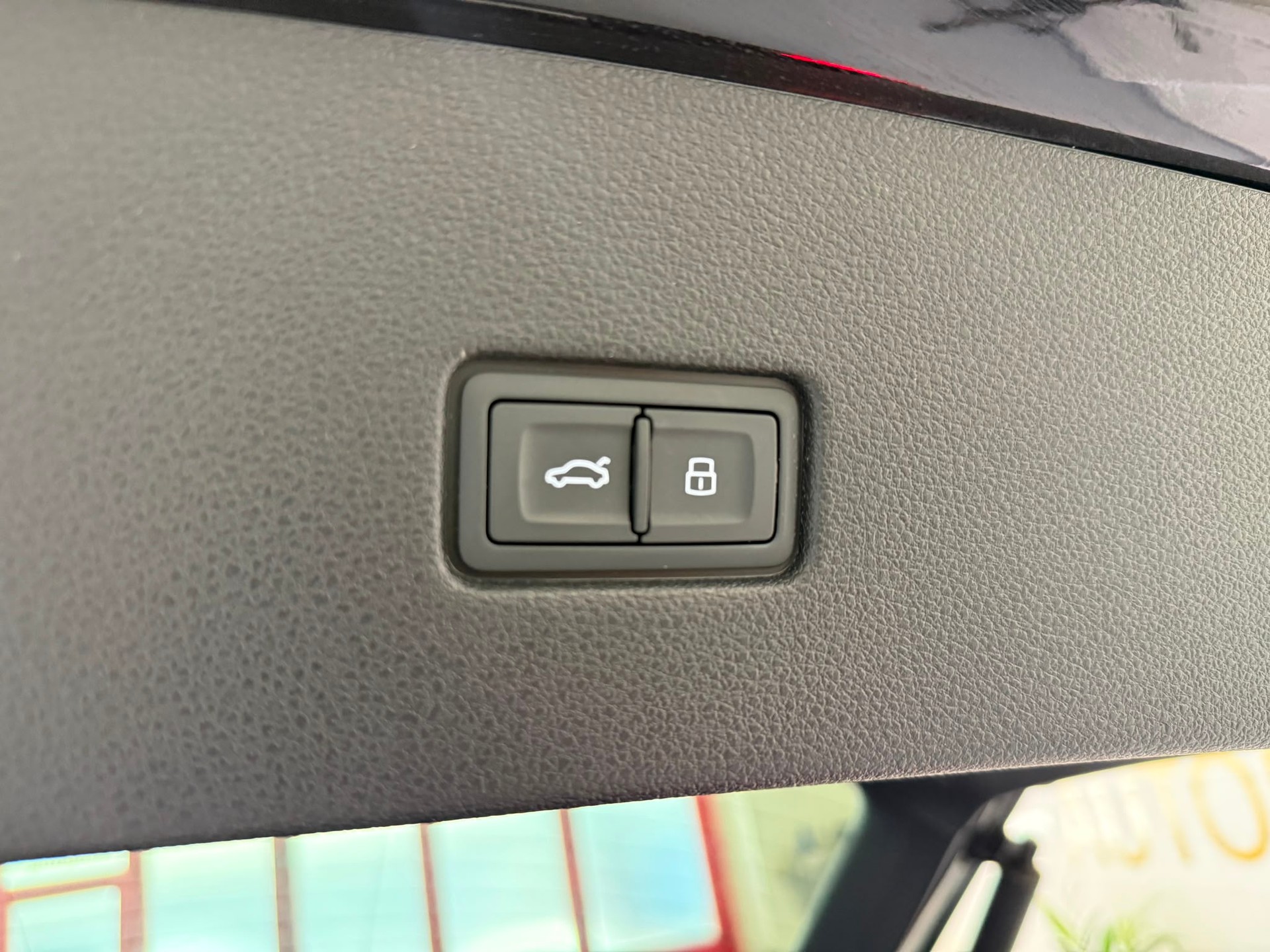 AUDI Q8 45 TDI Black Edition quattro tiptronic-image-18