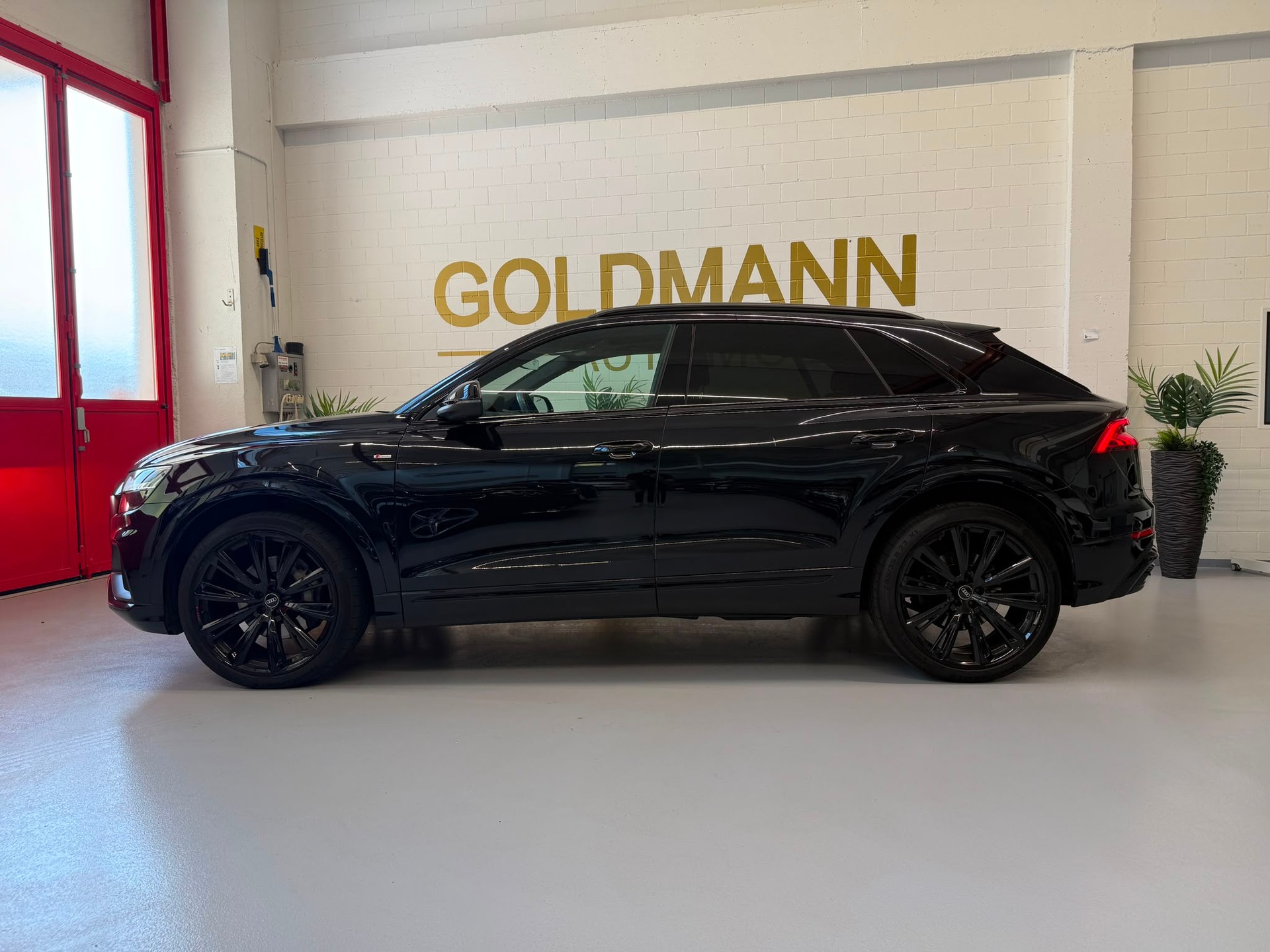 AUDI Q8 45 TDI Black Edition quattro tiptronic-image-1
