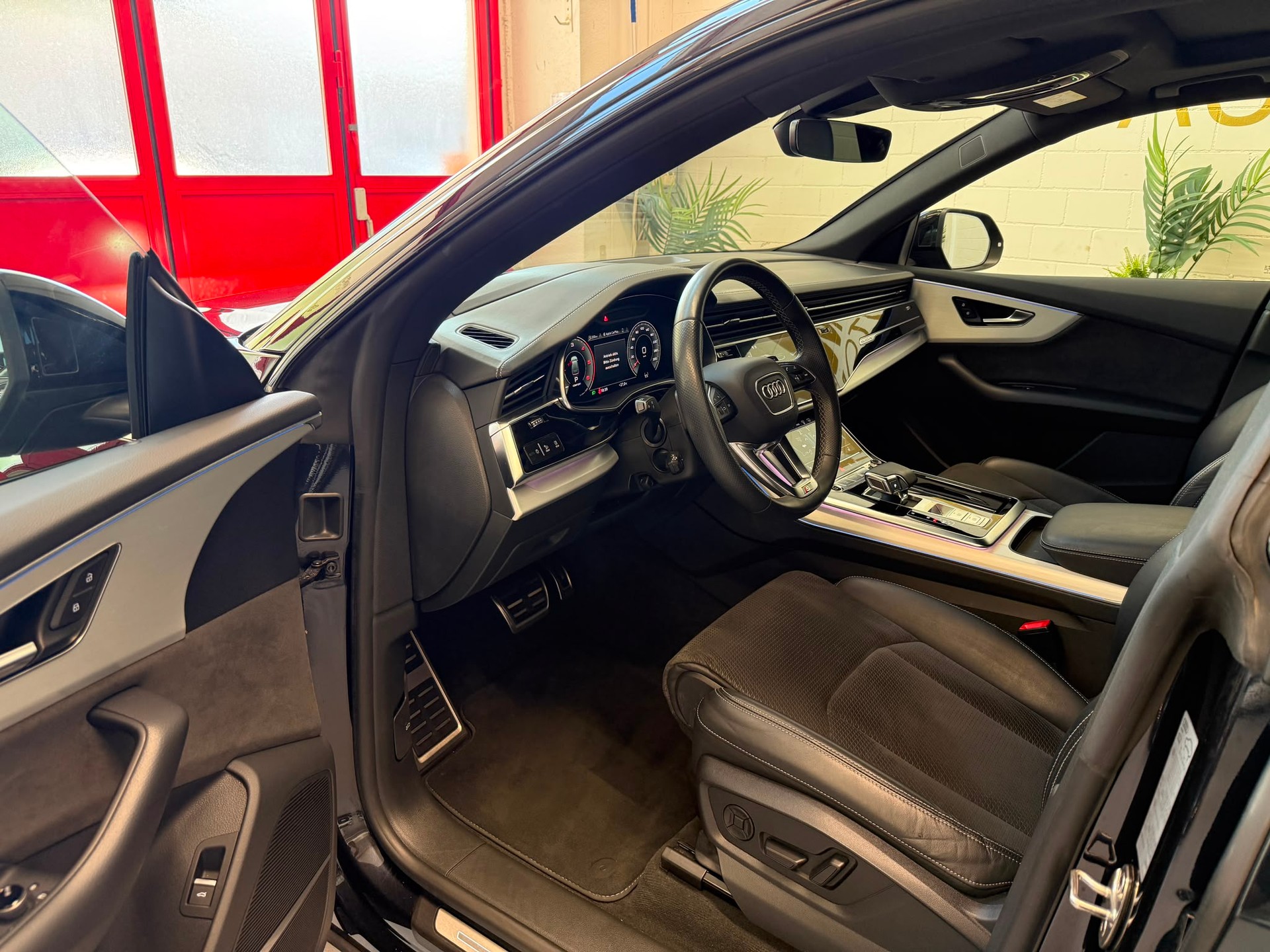 AUDI Q8 45 TDI Black Edition quattro tiptronic-image-7
