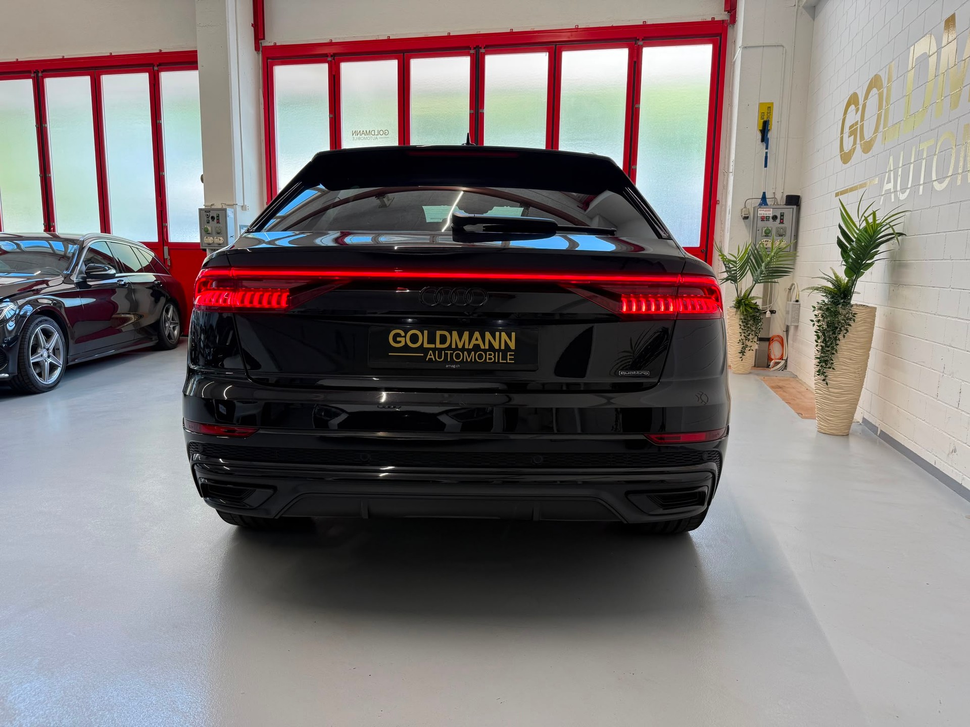 AUDI Q8 45 TDI Black Edition quattro tiptronic-image-22