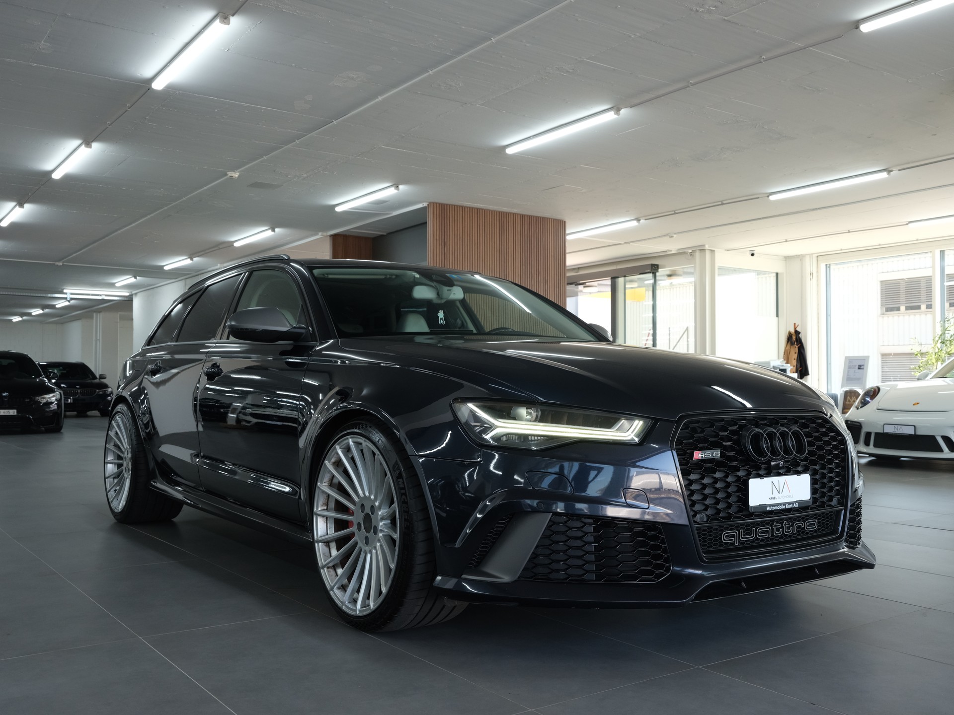 AUDI RS6 Avant 4.0 TFSI V8 performance quattro *Performance Abgassanlage* *Panorama* *Bose*-image-1