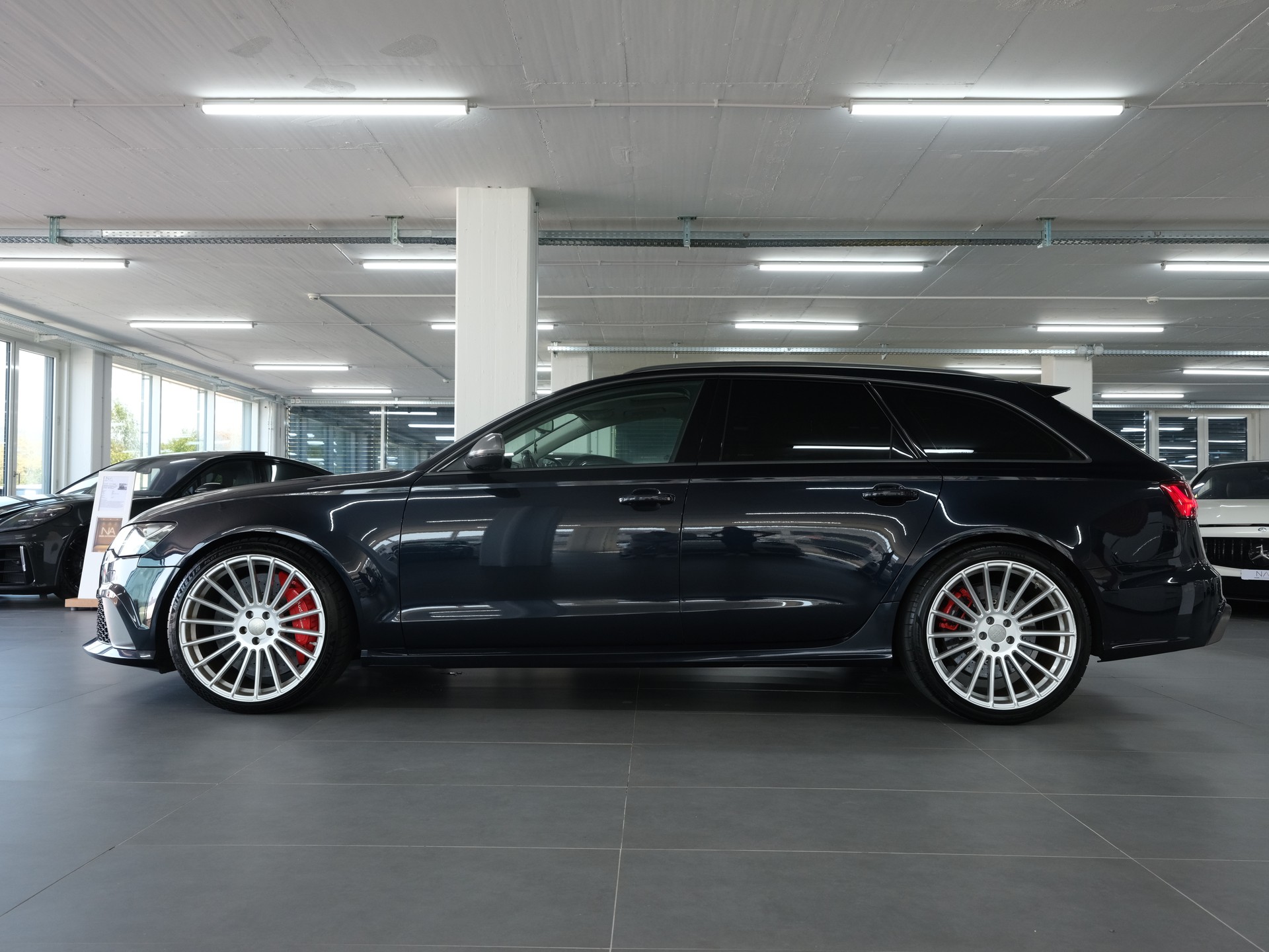 AUDI RS6 Avant 4.0 TFSI V8 performance quattro *Performance Abgassanlage* *Panorama* *Bose*-image-6