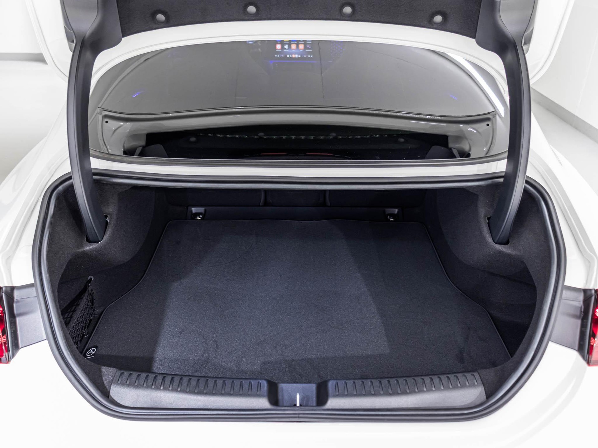 MERCEDES-BENZ CLA 350 4MATIC-image-13