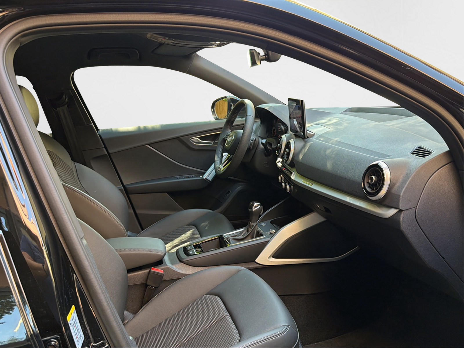AUDI Q2 40 TFSI advanced Attraction quattro S-tronic-image-6