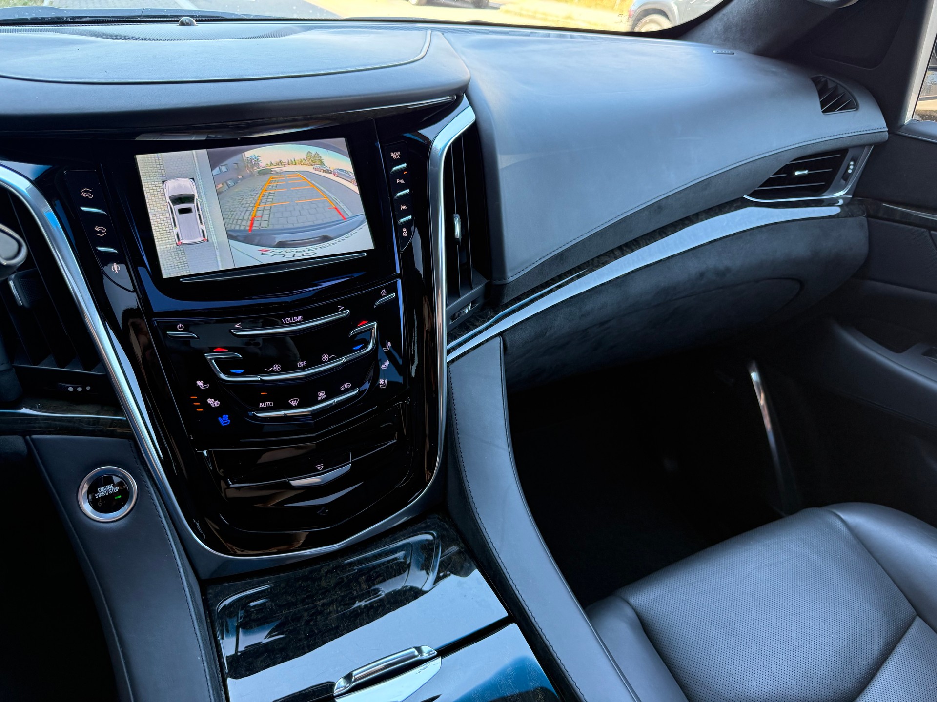 CADILLAC Escalade 6.2 Platinum Automatic inkl. Garantie! 8 Plätze-image-23